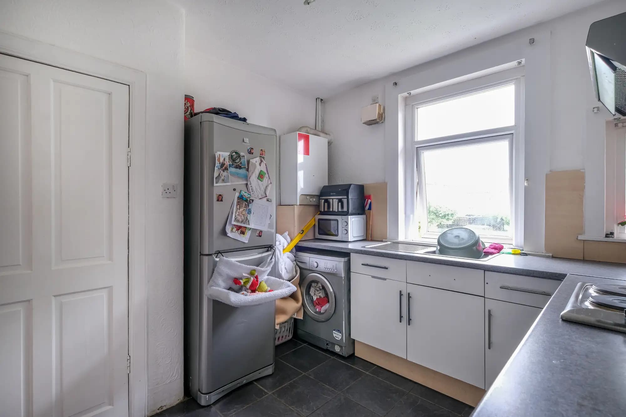 property photo 5 of 19