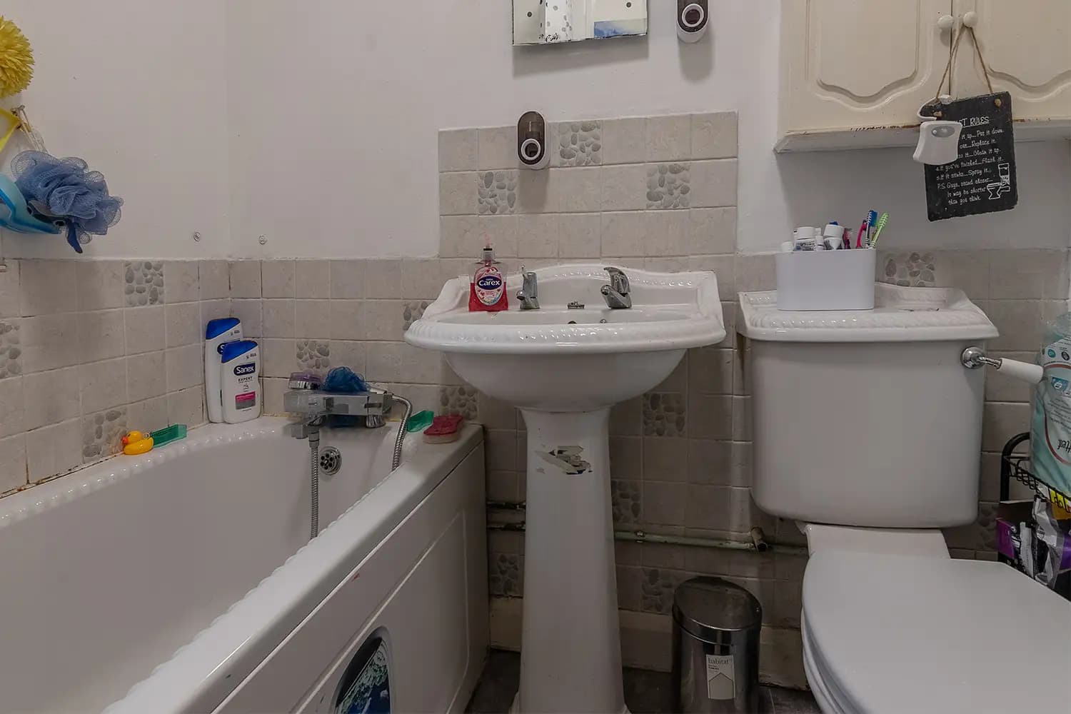 property photo 10 of 25