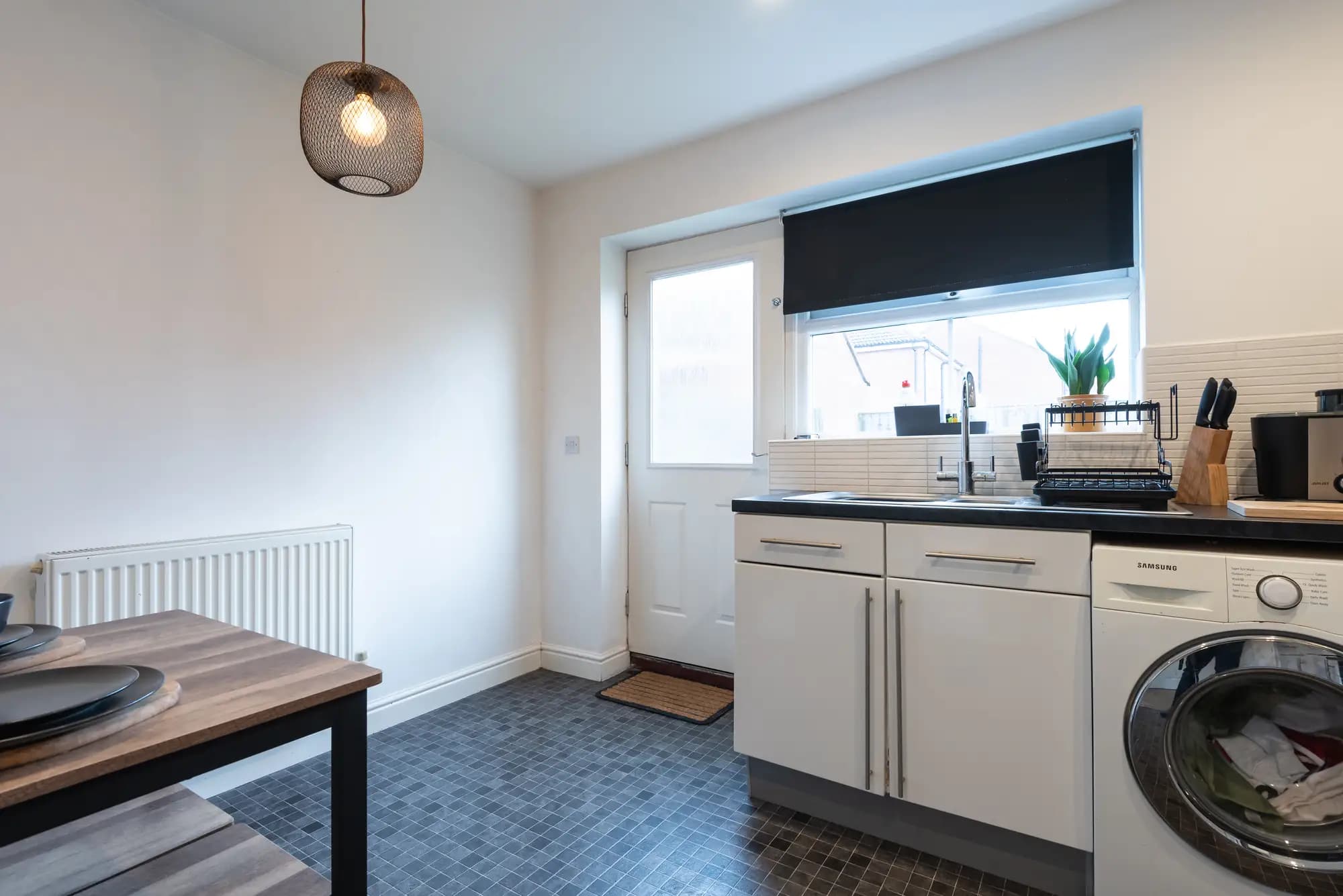 property photo 7 of 19