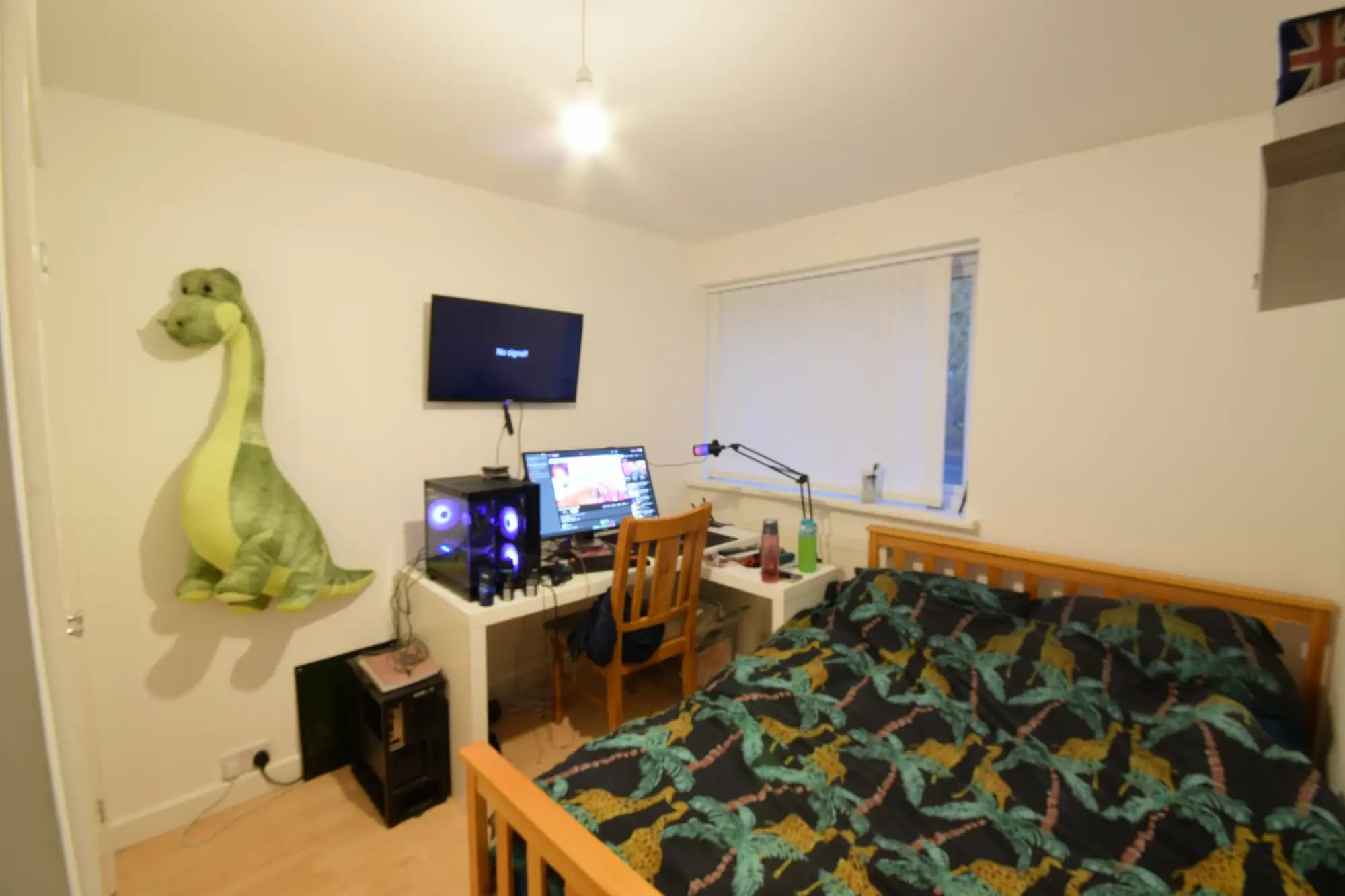 property photo 11 of 15