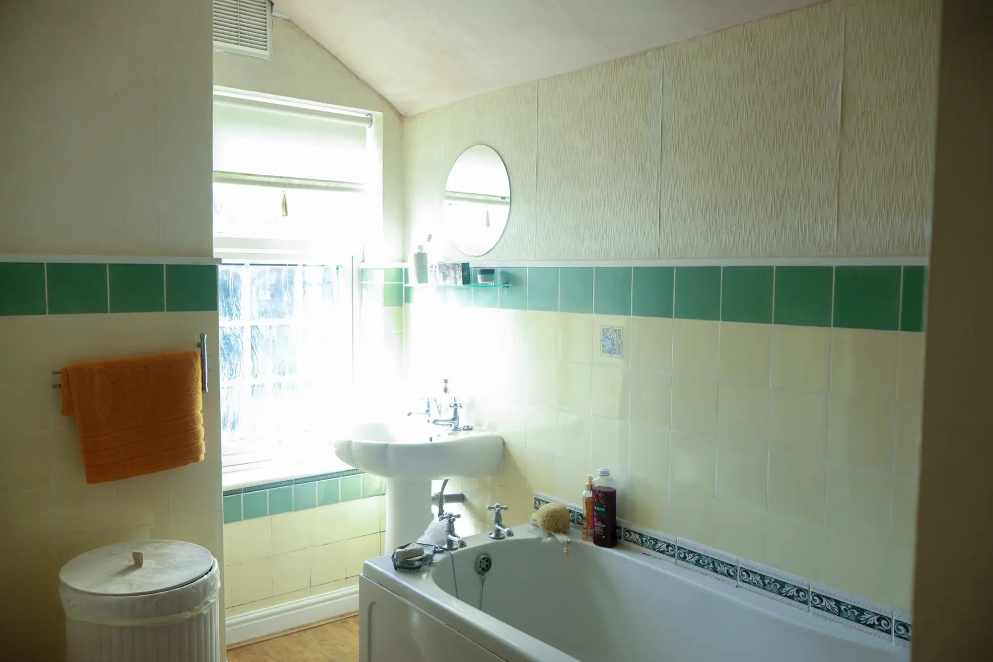 property photo 8 of 15