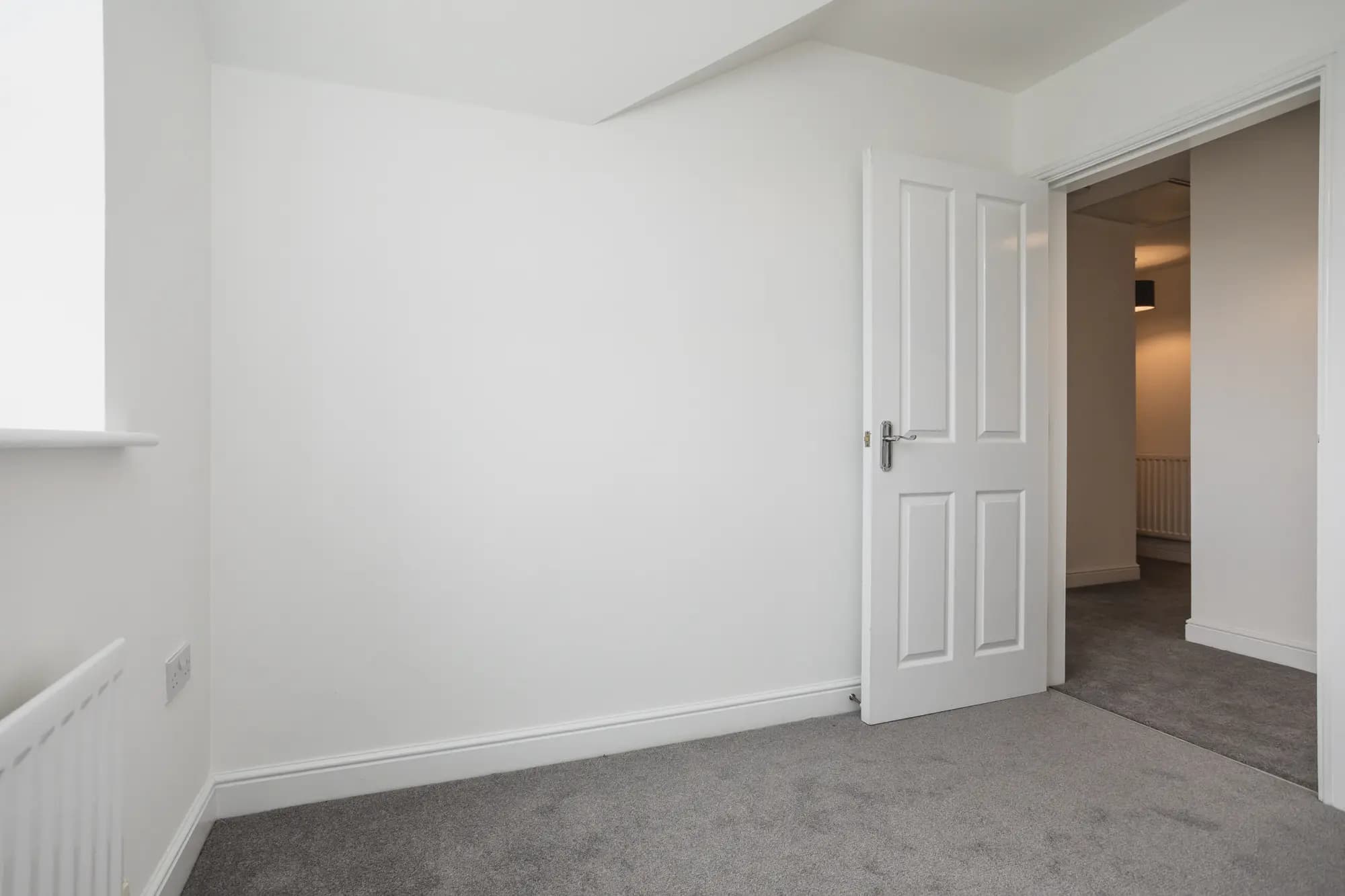 property photo 13 of 21