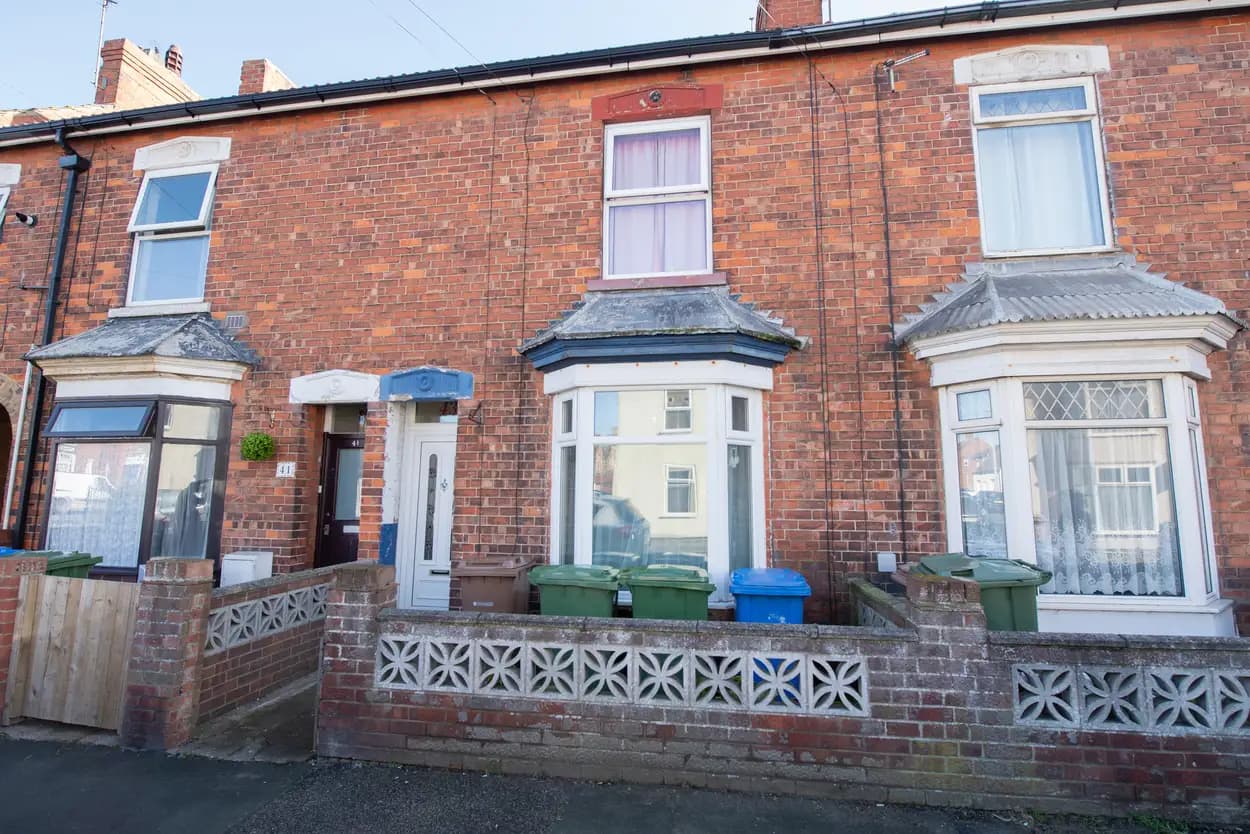 property photo 13 of 17