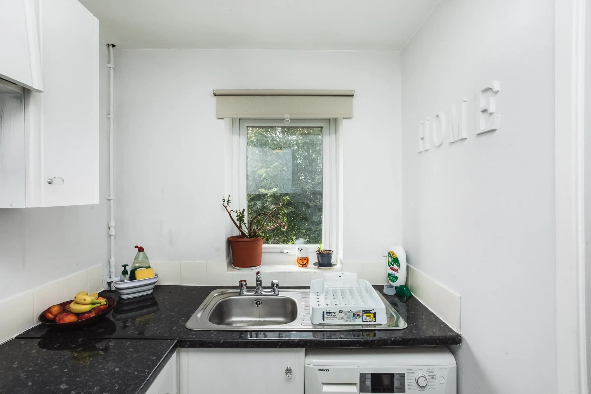 property photo 6 of 15