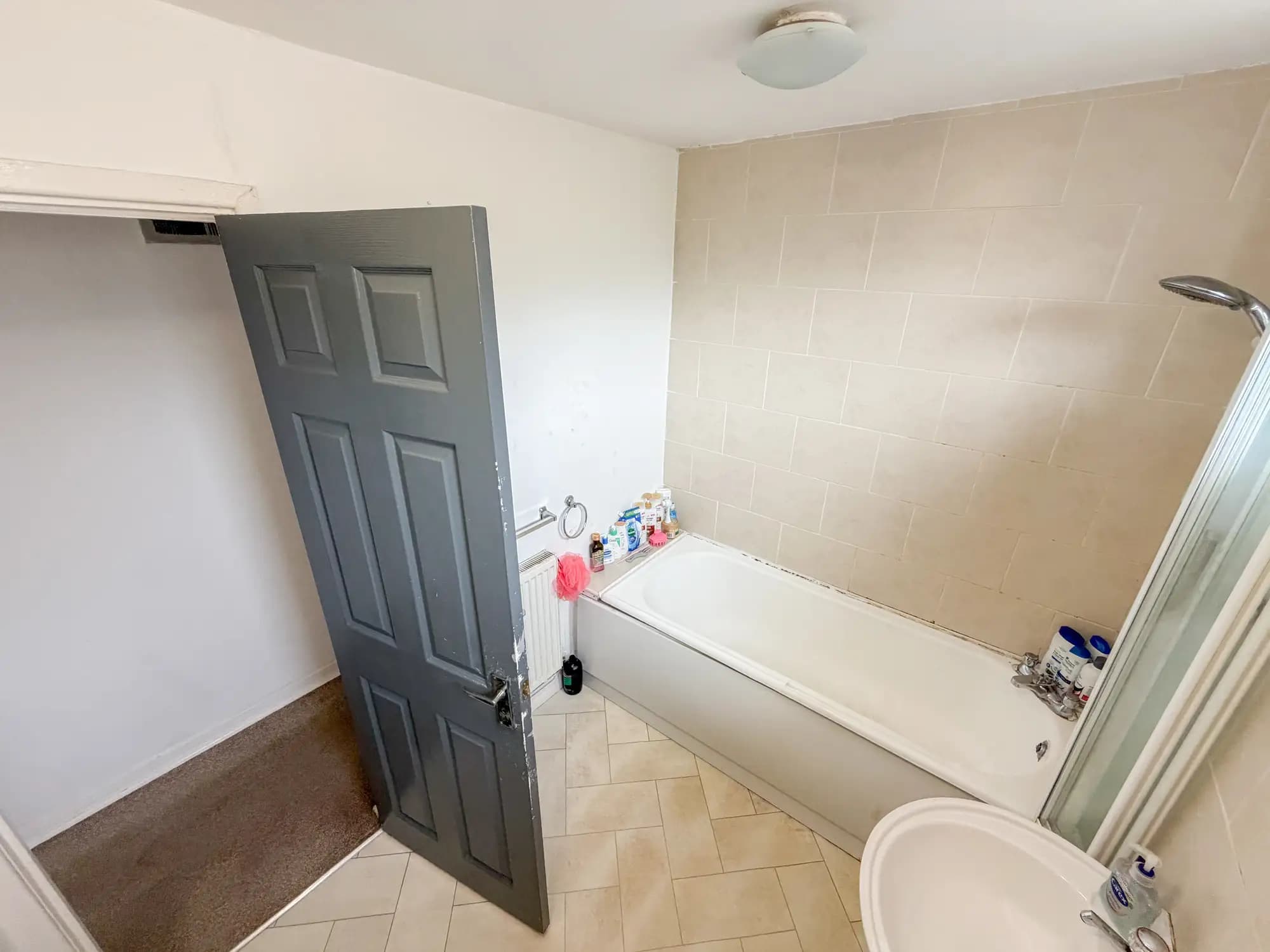 property photo 18 of 35