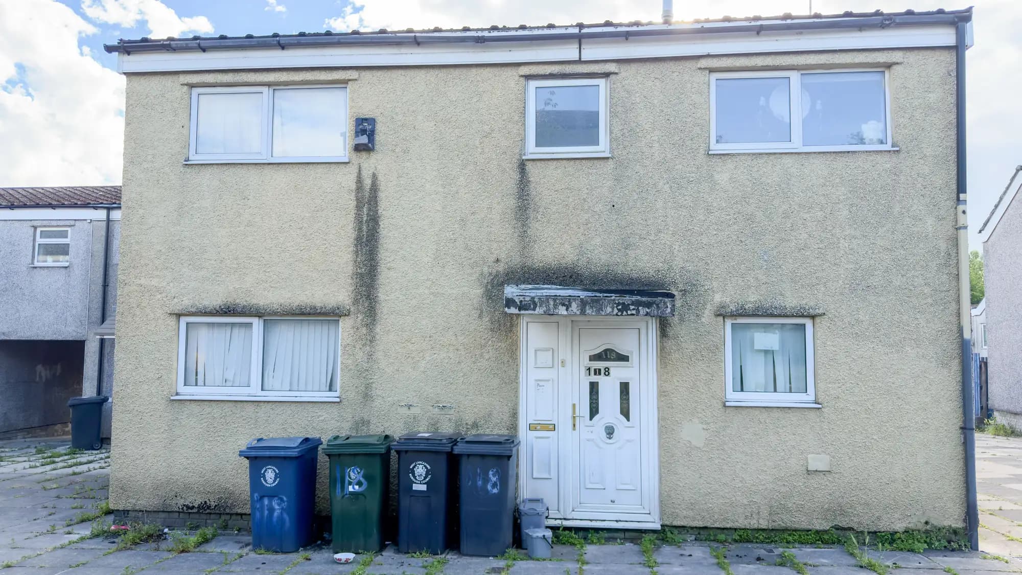 property photo 1 of 31