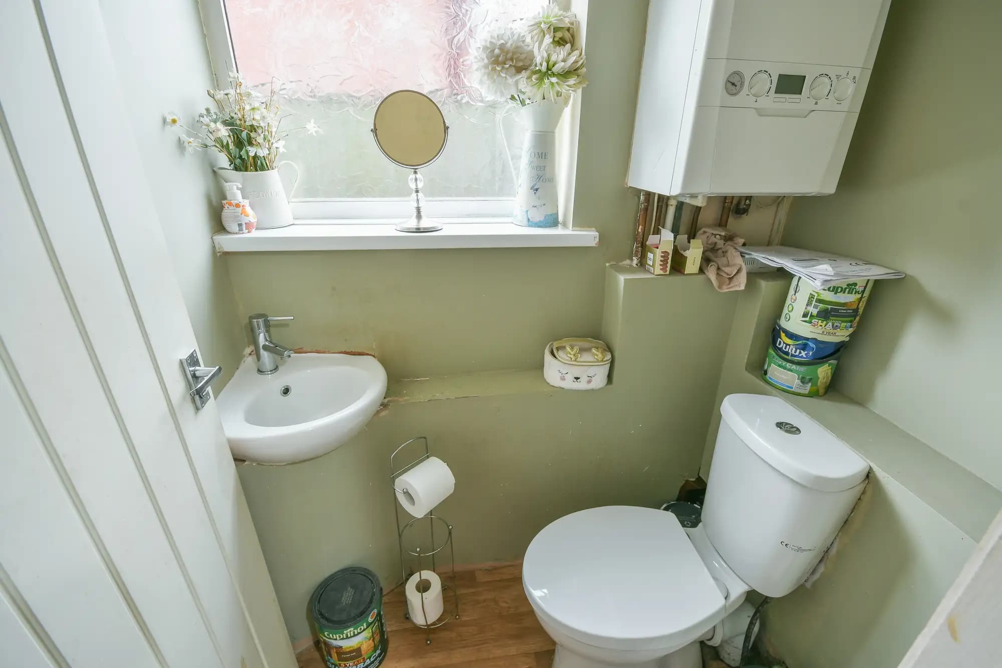 property photo 8 of 19