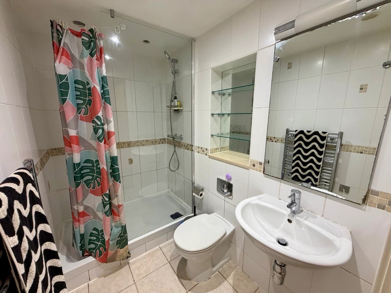 property photo 10 of 18