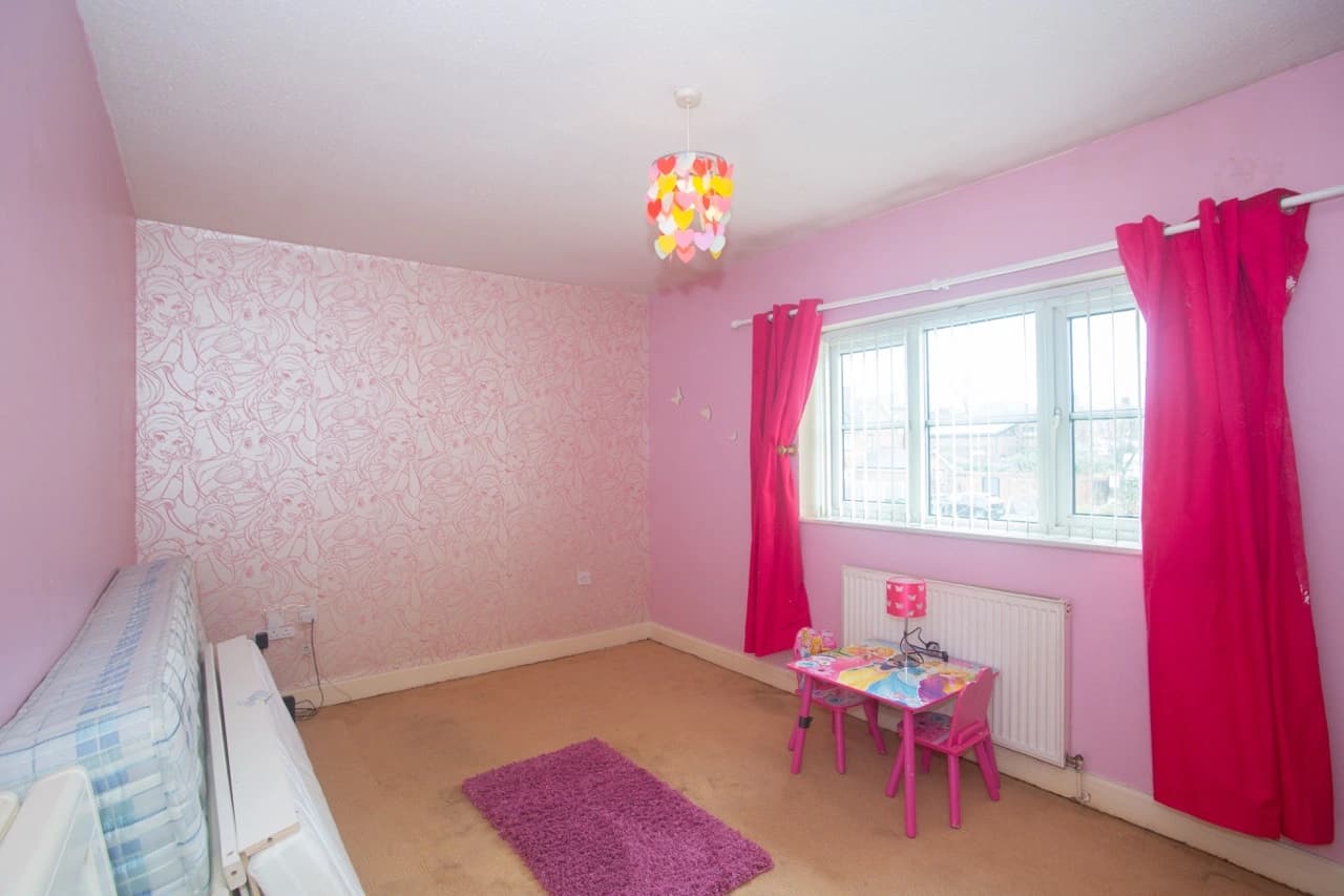 property photo 22 of 31