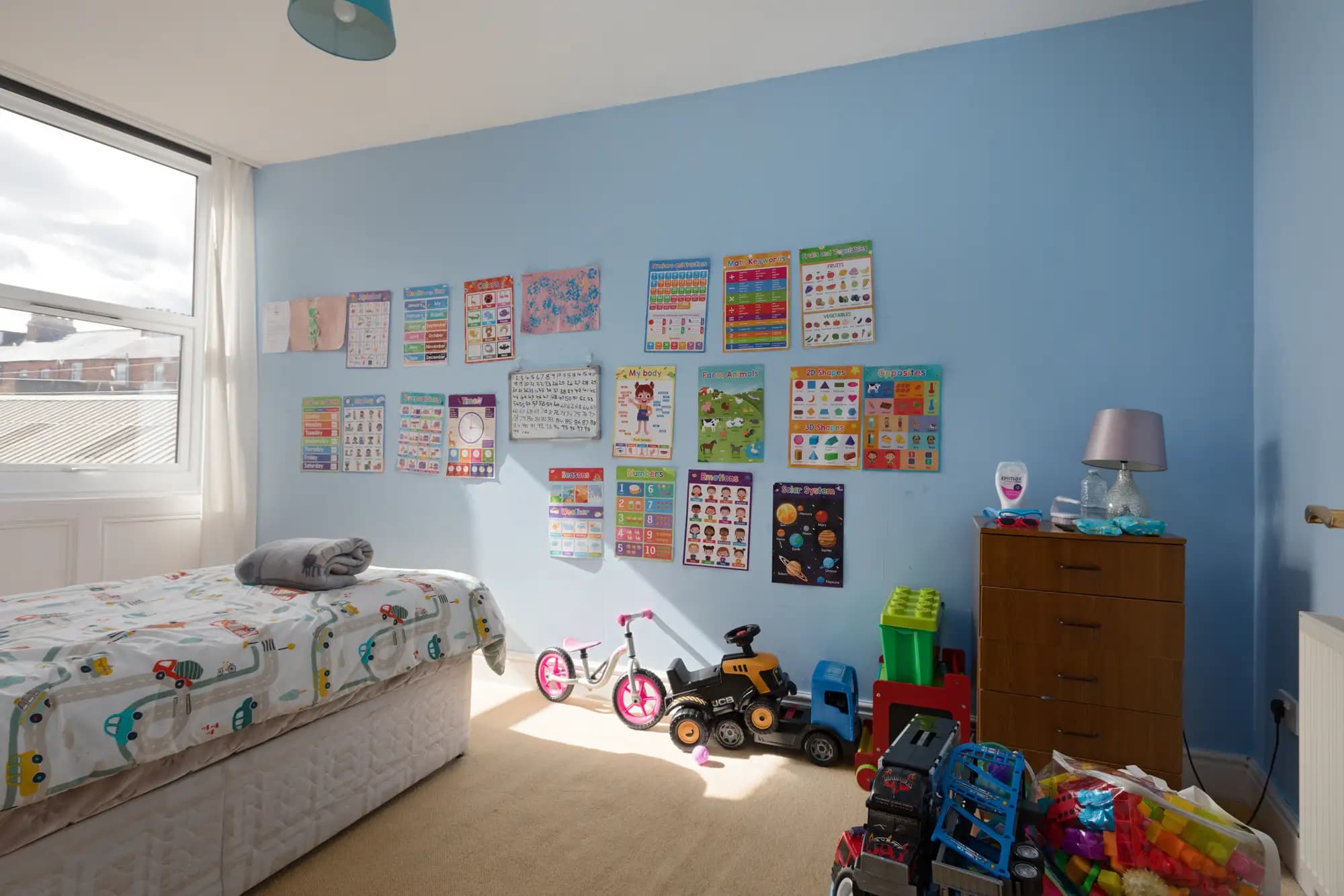 property photo 12 of 25