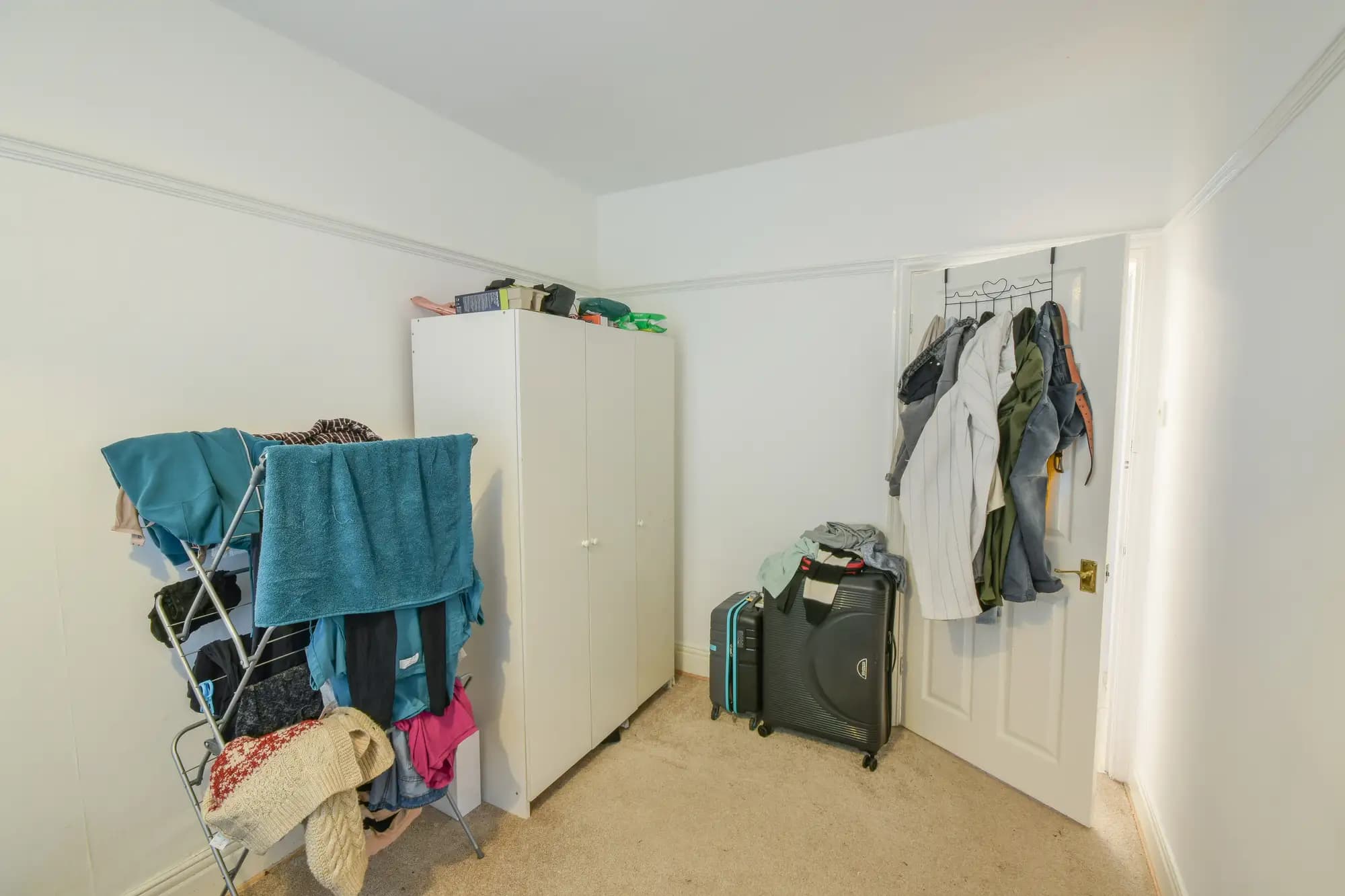 property photo 8 of 16