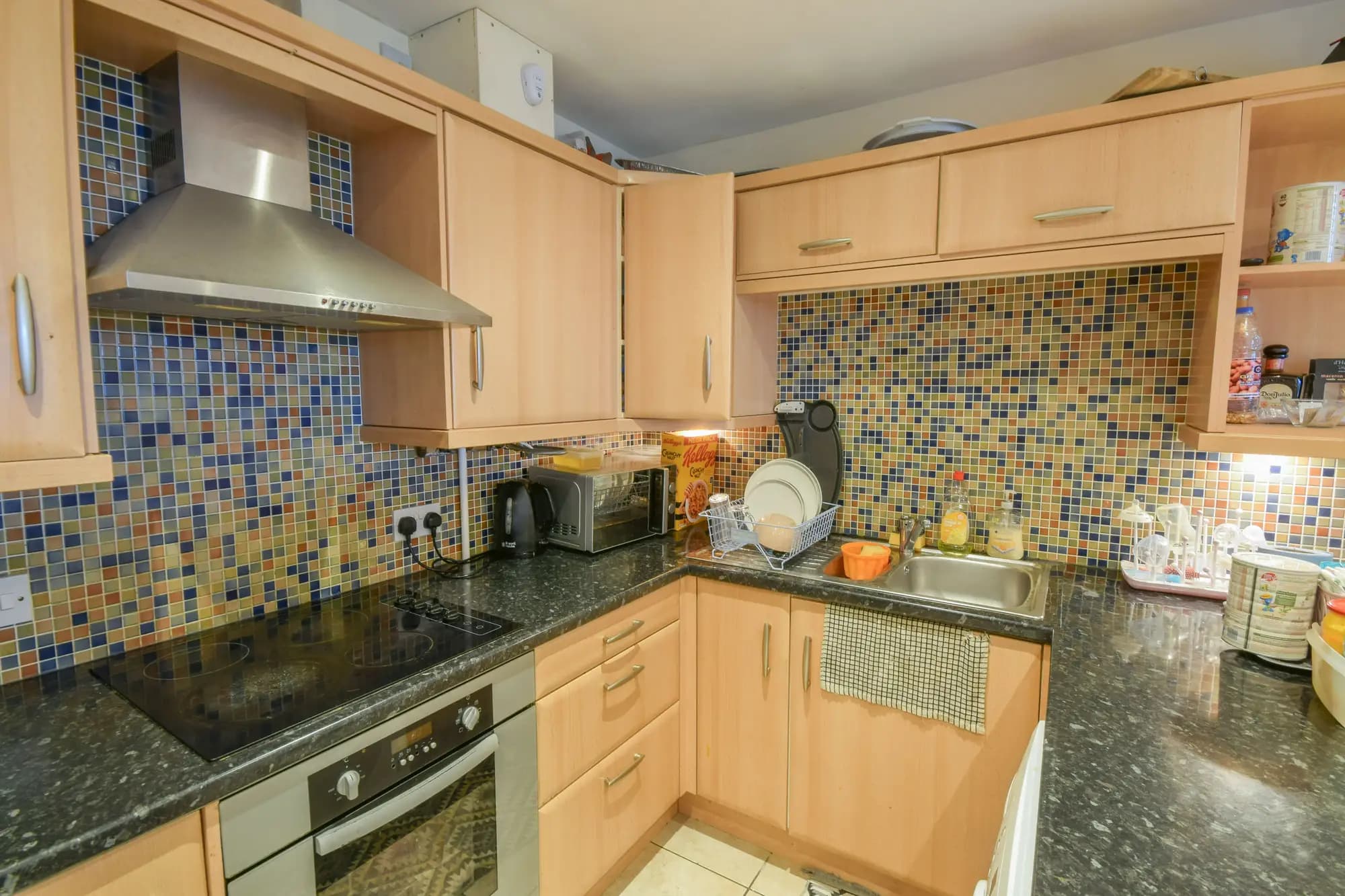 property photo 5 of 15