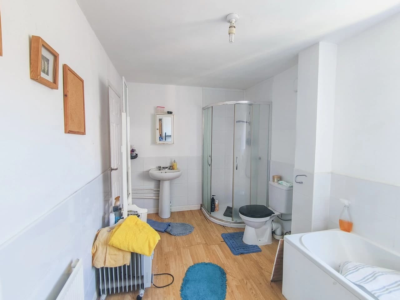 property photo 6 of 16