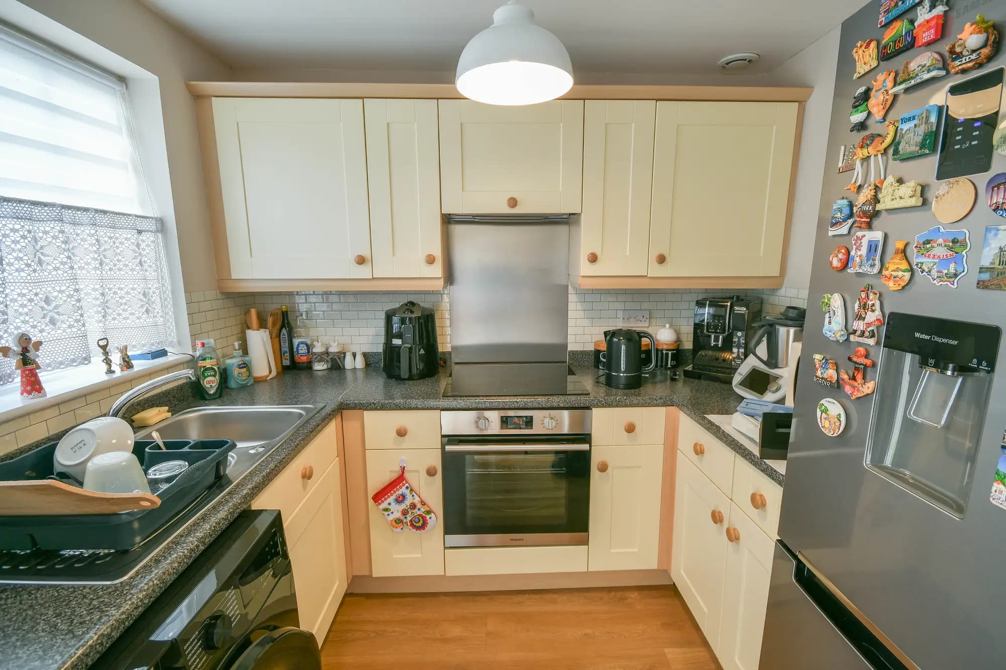 property photo 4 of 23