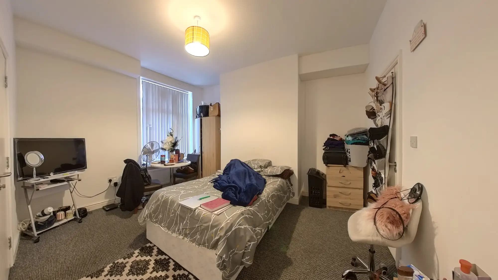 property photo 11 of 25