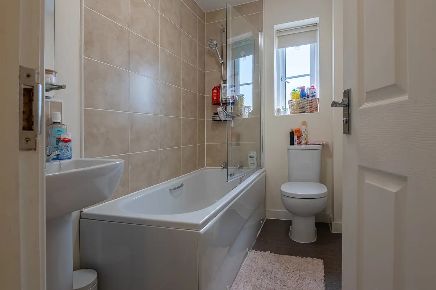 property photo 11 of 27
