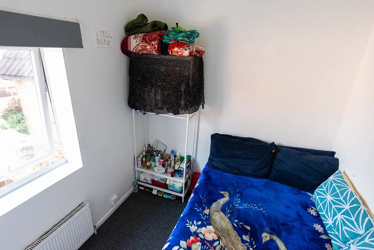 property photo 12 of 17