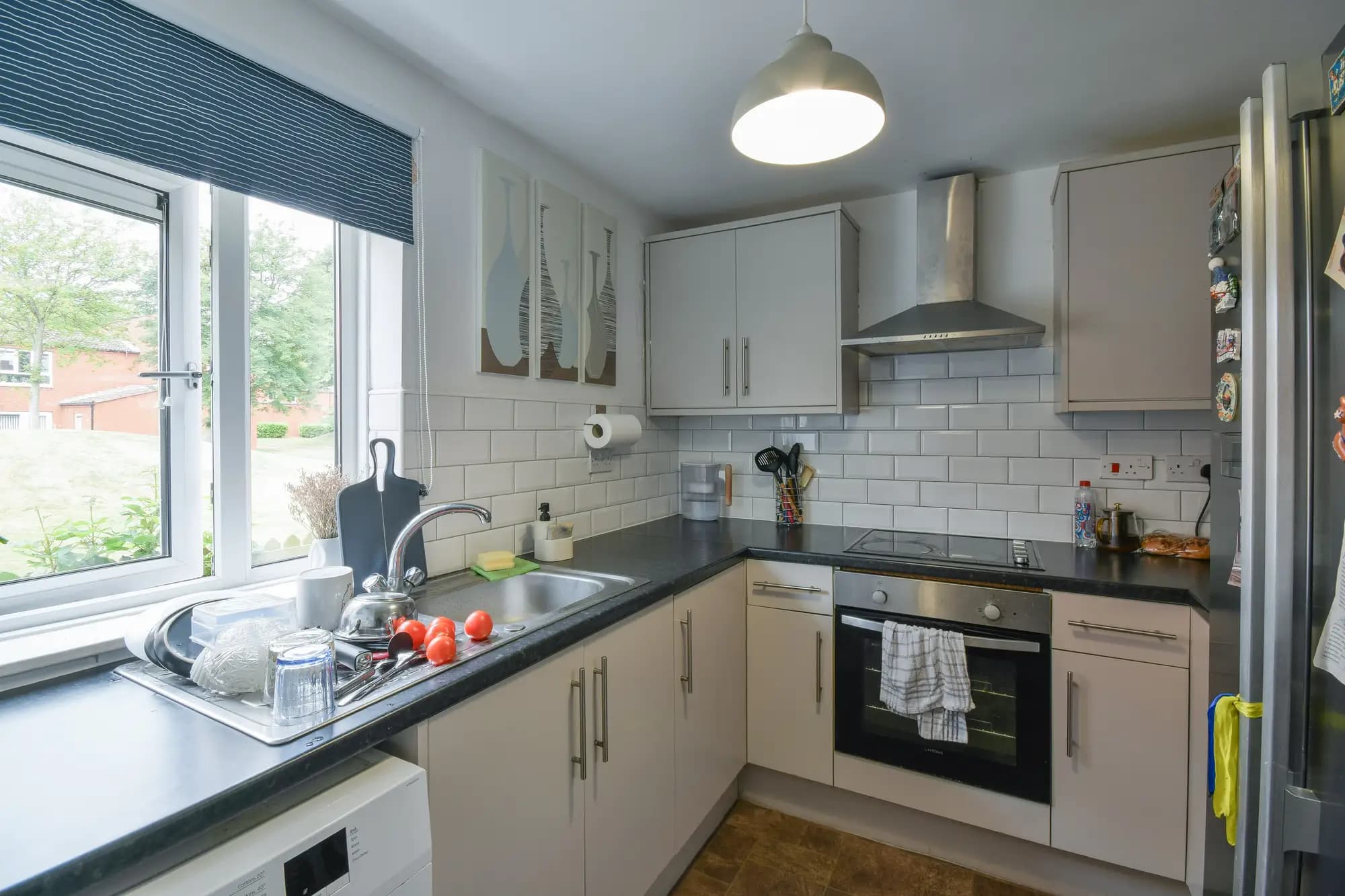 property photo 5 of 16