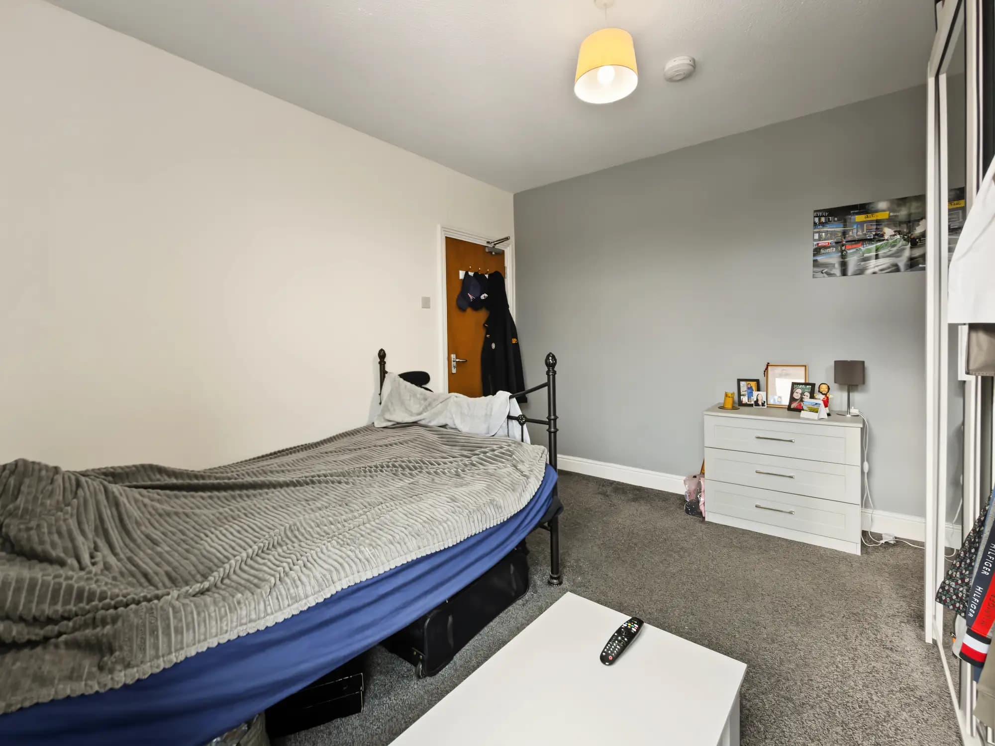 property photo 10 of 17