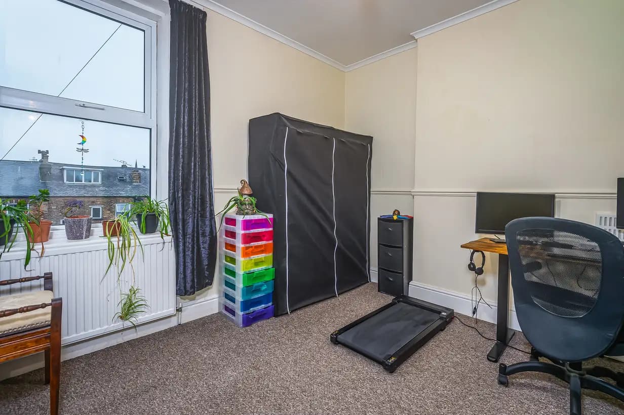 property photo 12 of 16