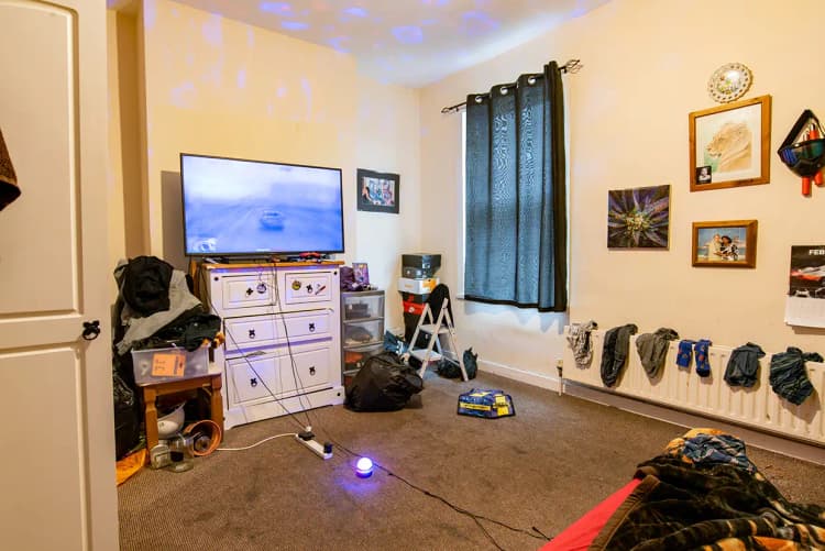 property photo 12 of 21