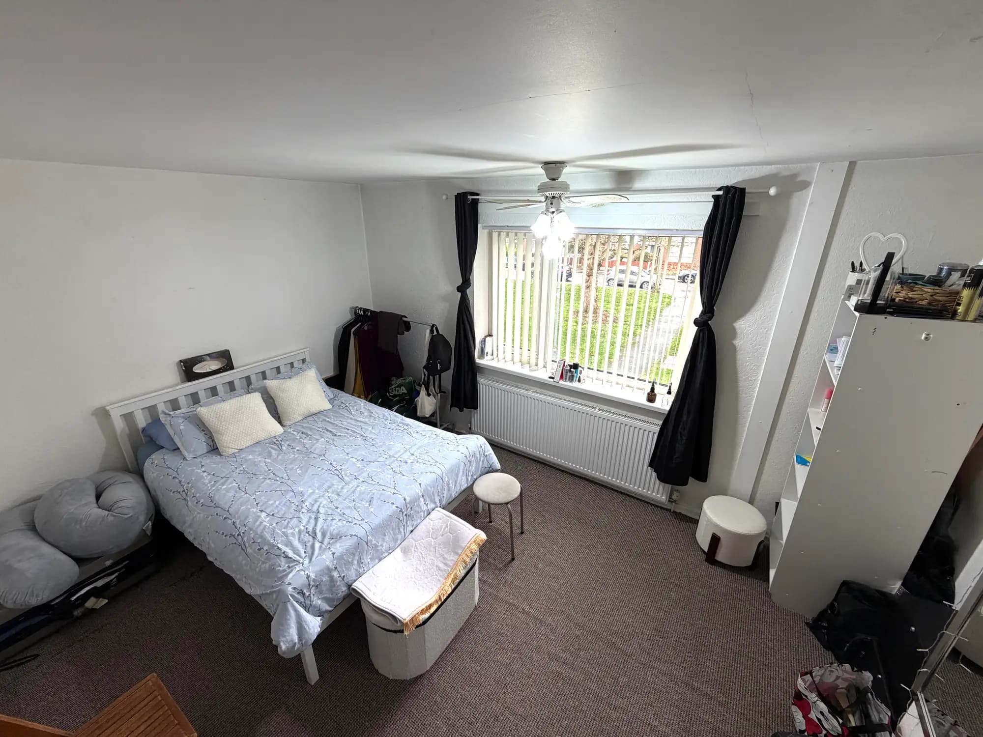 property photo 23 of 35