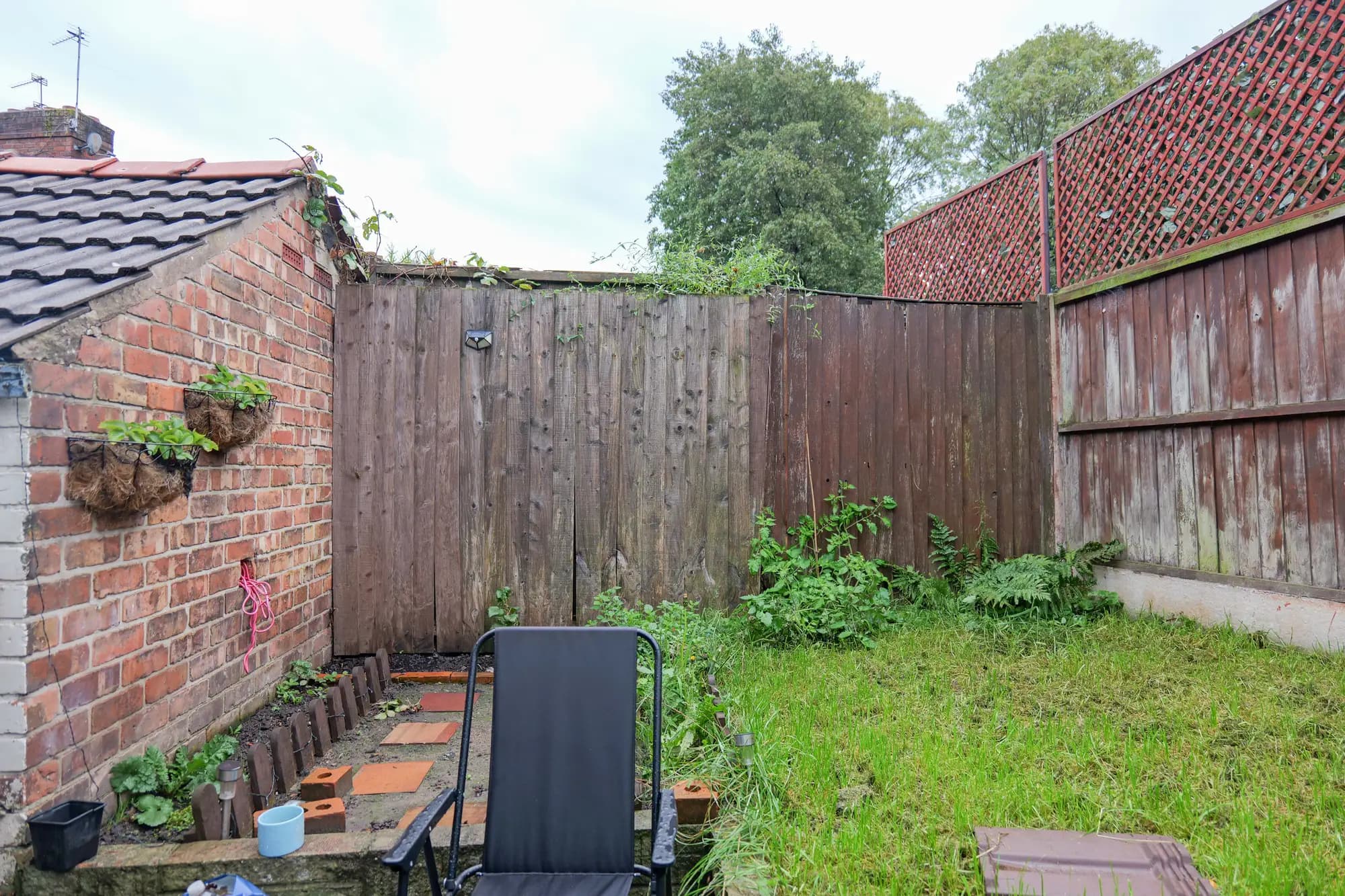 property photo 18 of 23