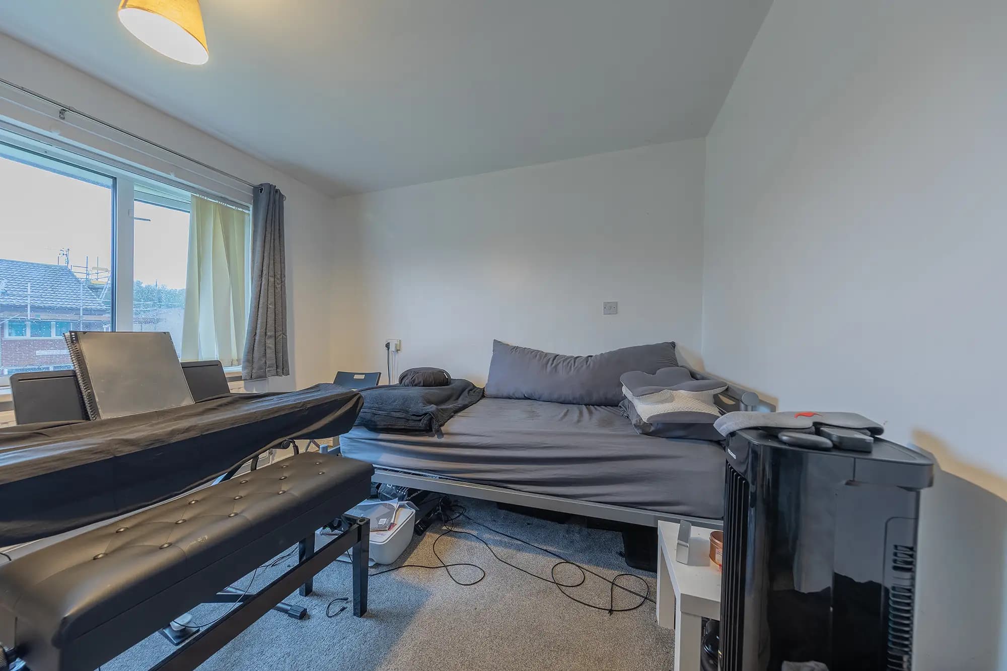 property photo 11 of 17