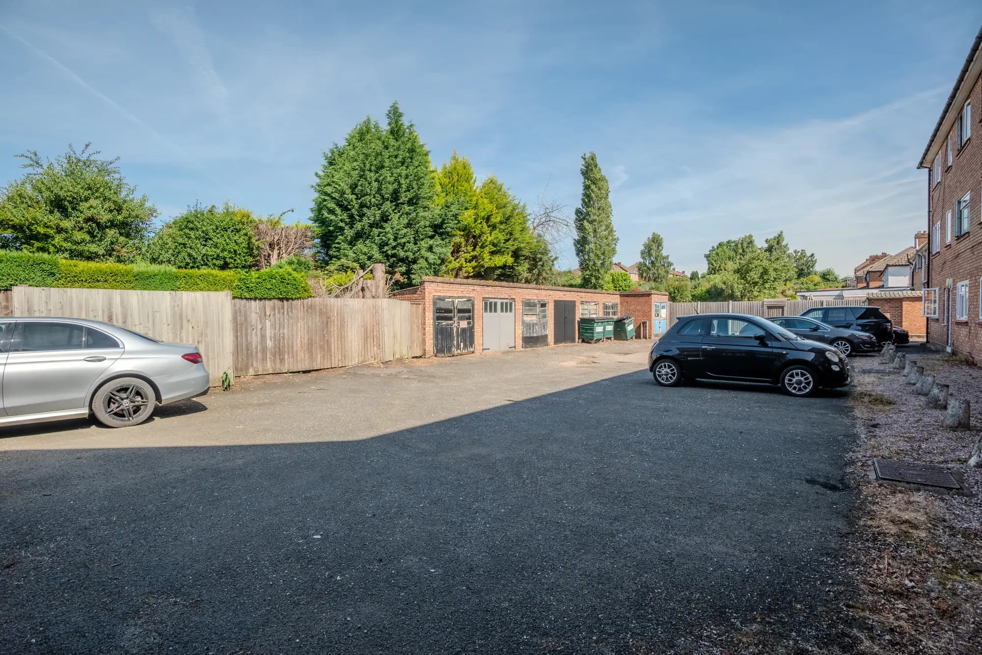 property photo 13 of 15