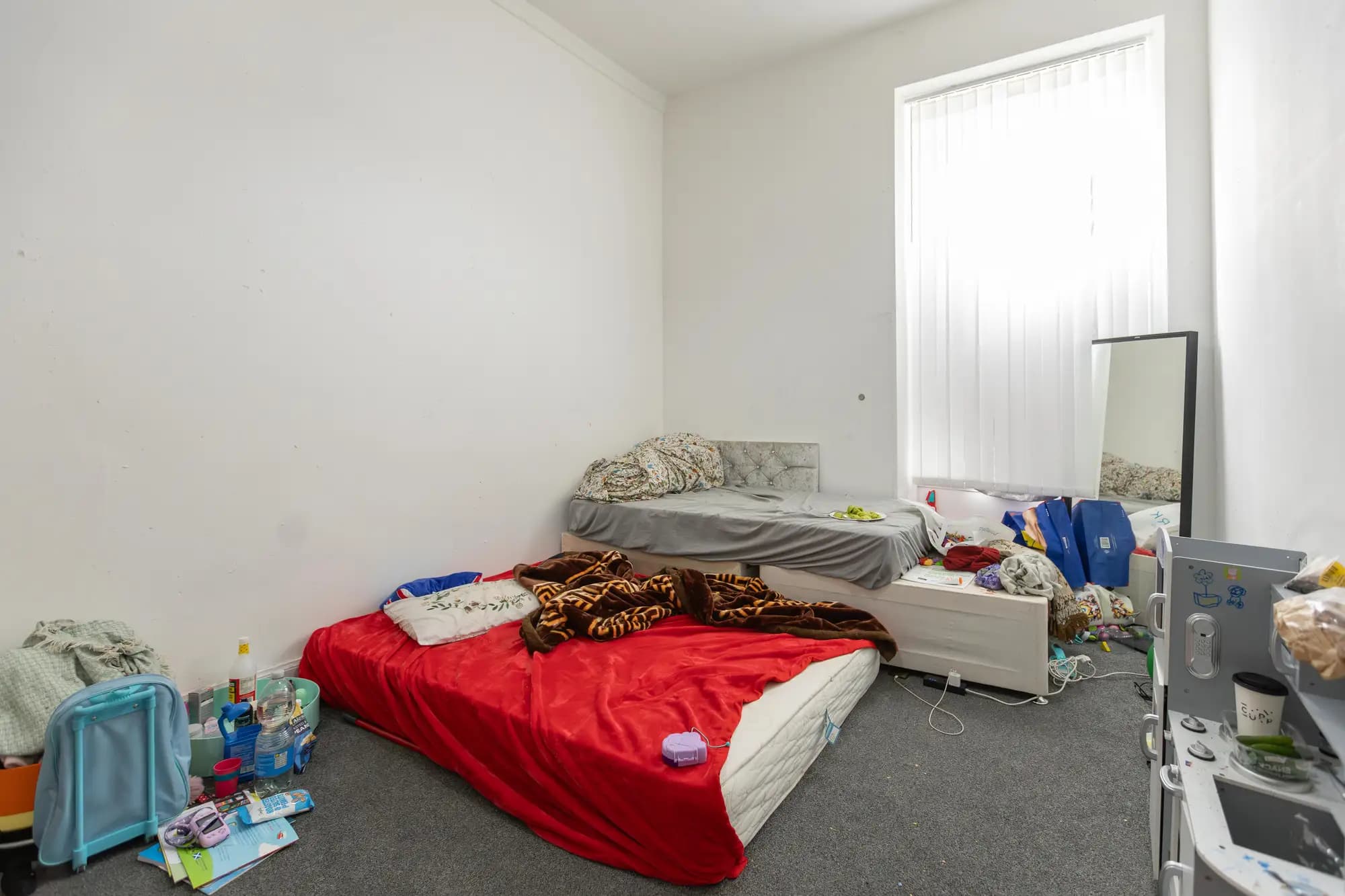 property photo 11 of 17