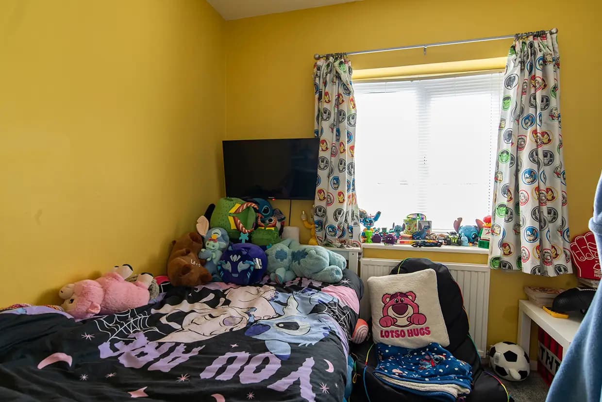 property photo 16 of 25