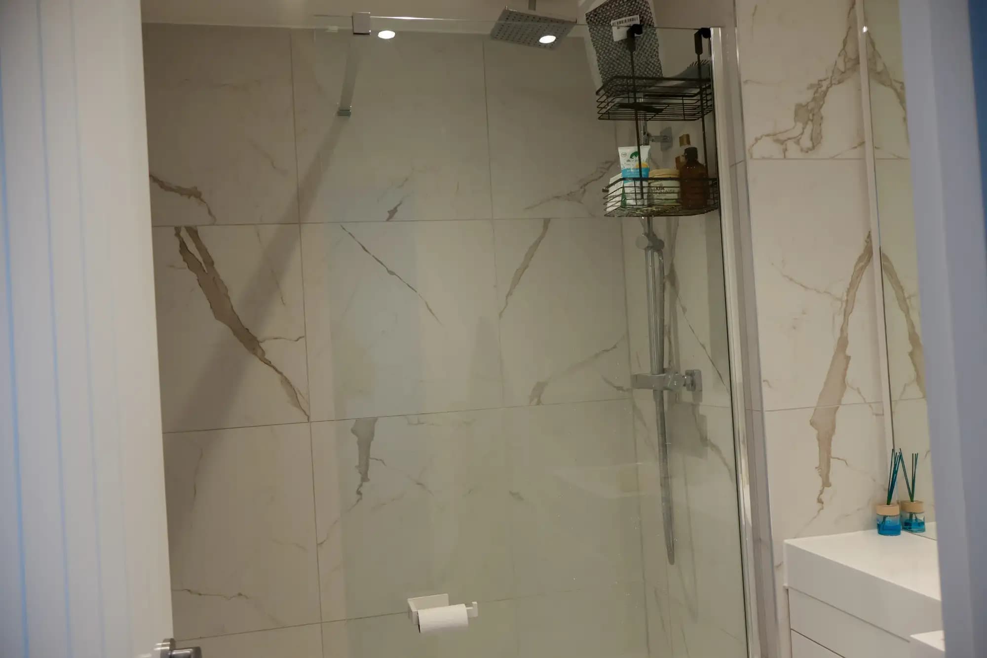 property photo 6 of 17