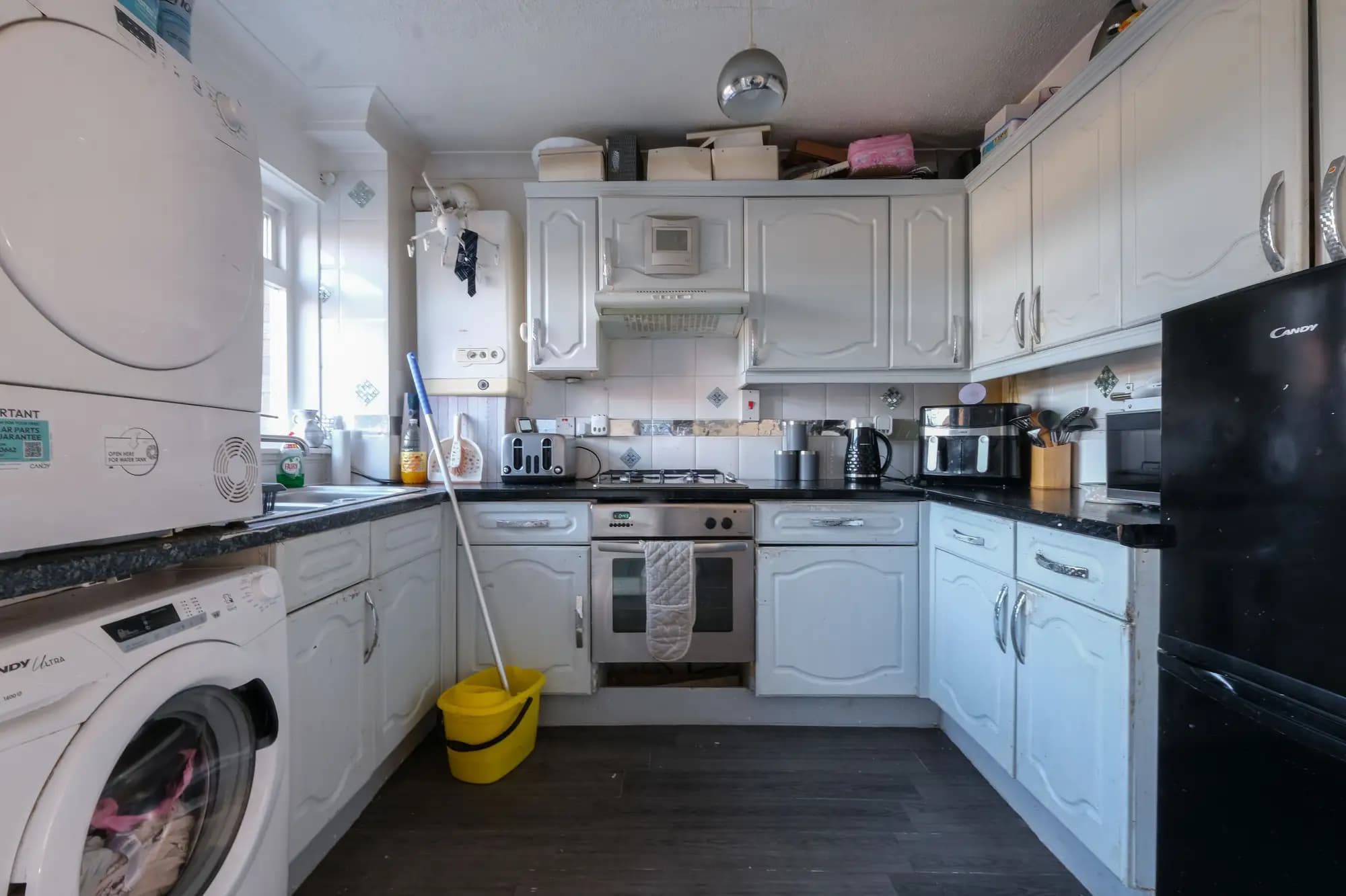 property photo 5 of 18