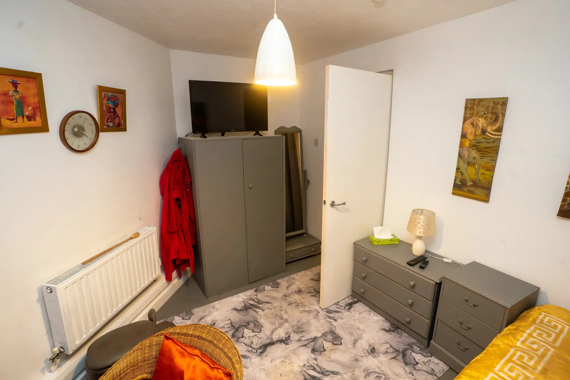 property photo 20 of 28