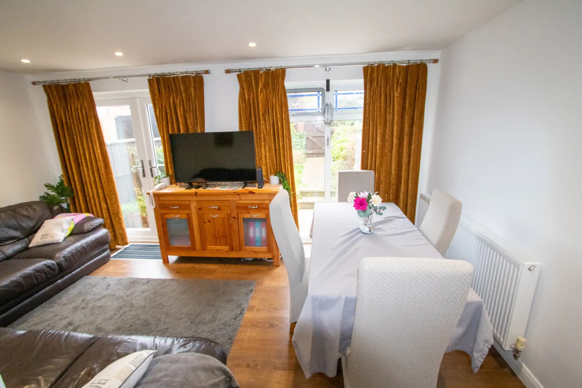 property photo 4 of 19