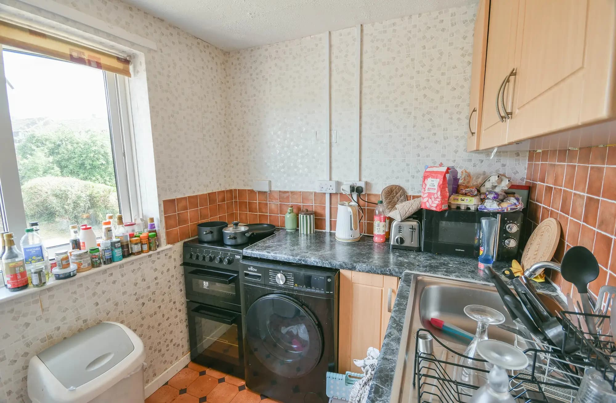 property photo 5 of 16