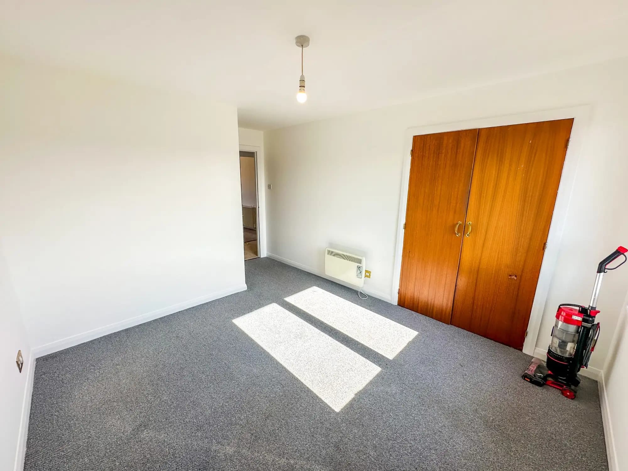 property photo 13 of 23
