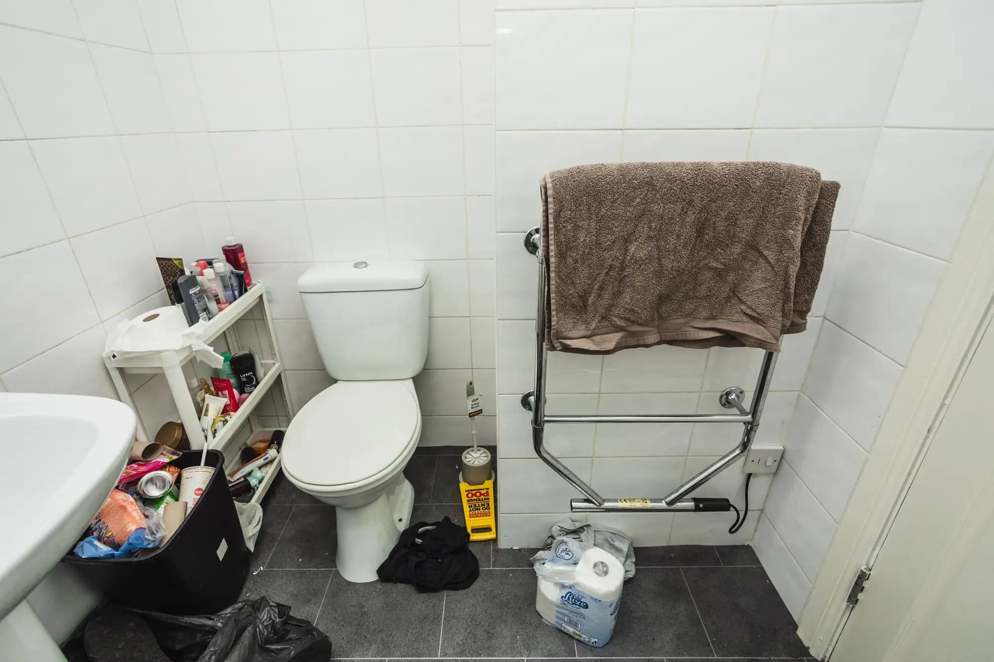property photo 8 of 17