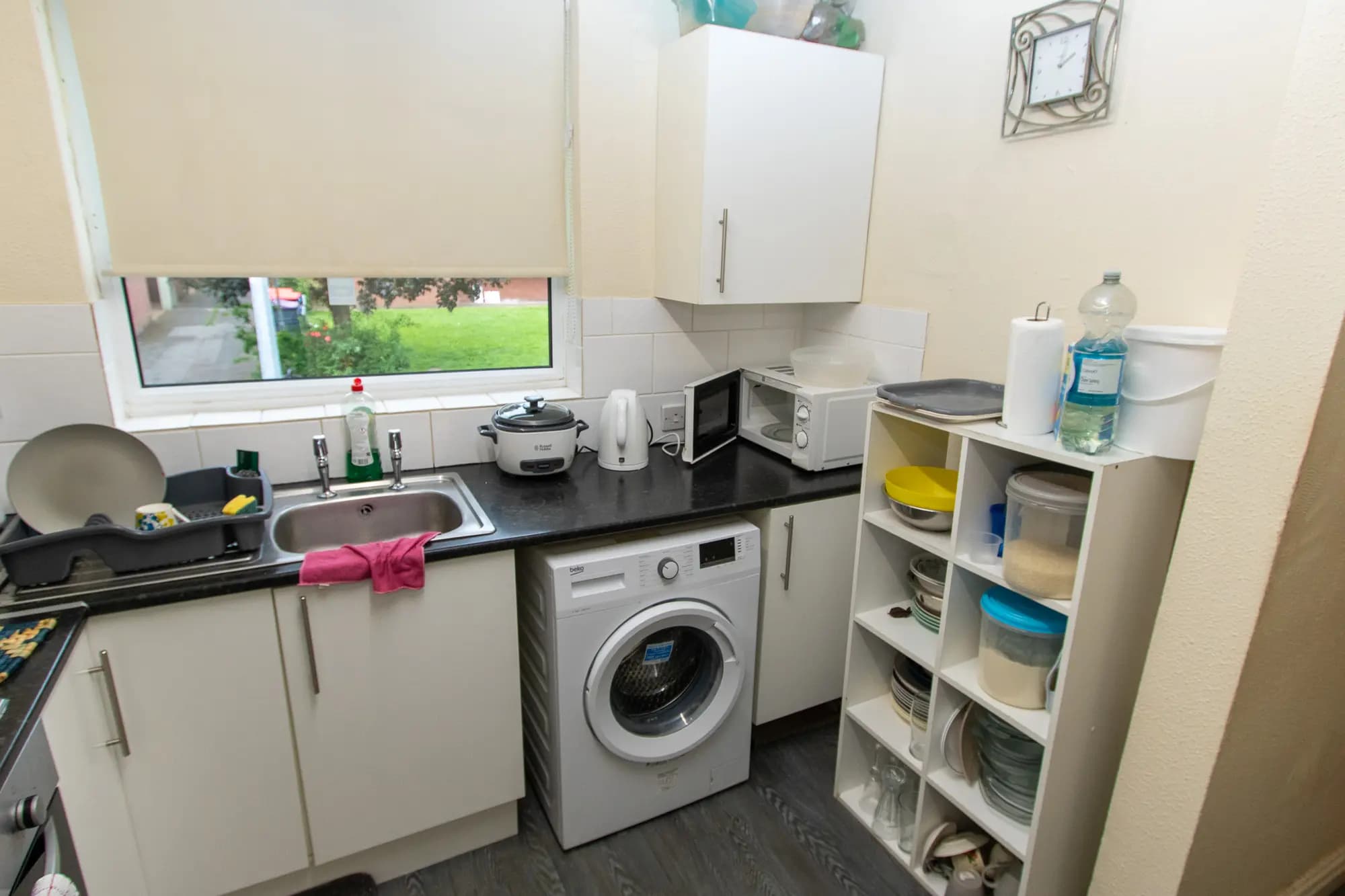 property photo 6 of 18