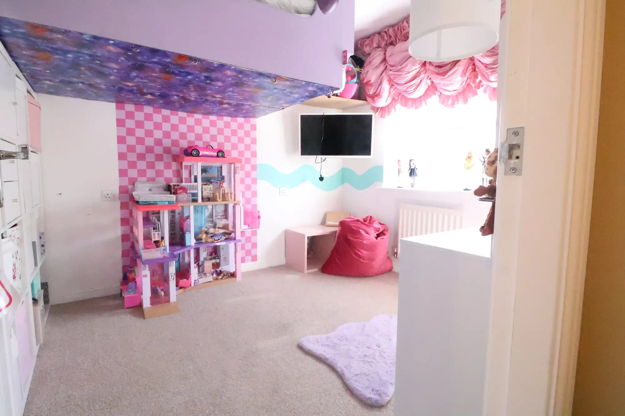 property photo 12 of 17
