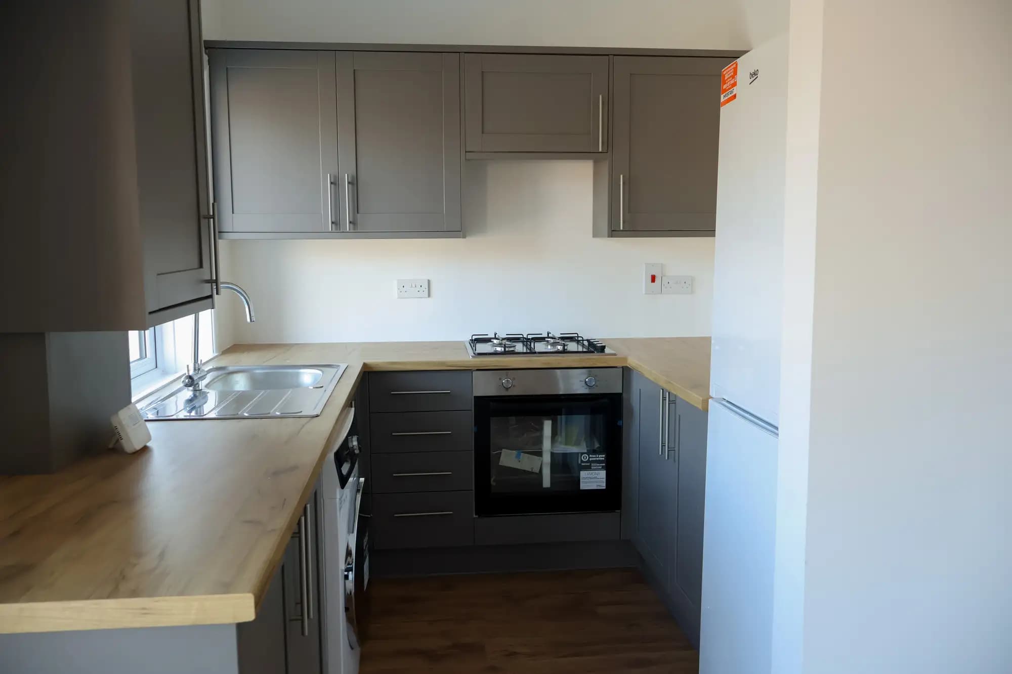 property photo 5 of 20