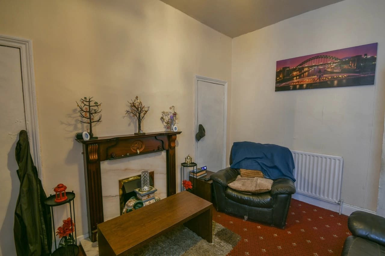 property photo 5 of 30