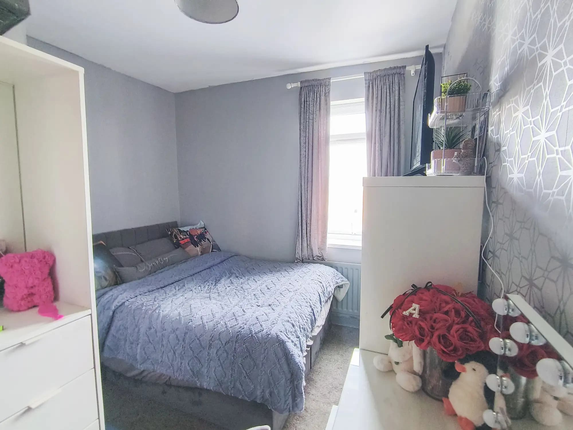 property photo 12 of 19