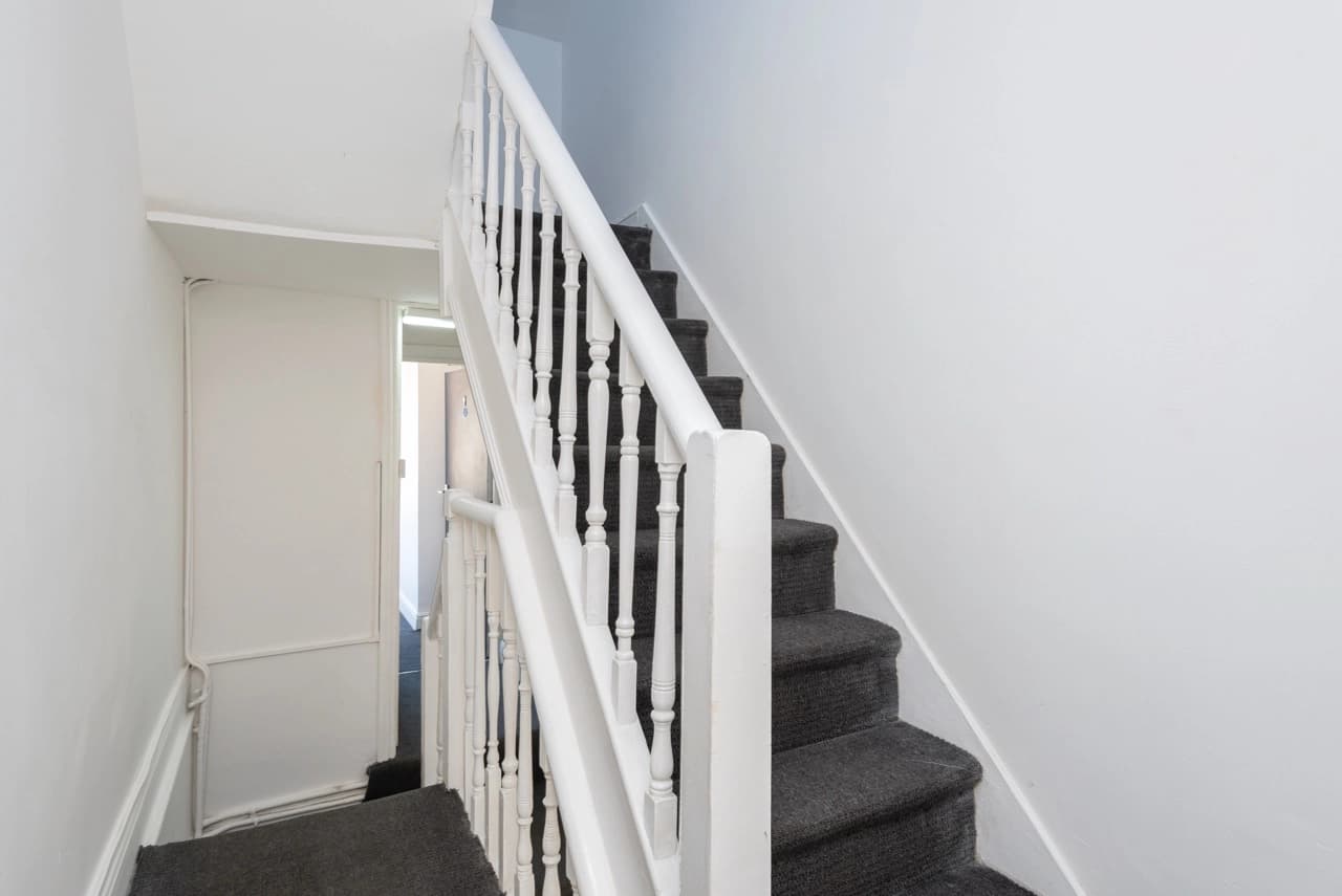 property photo 23 of 40