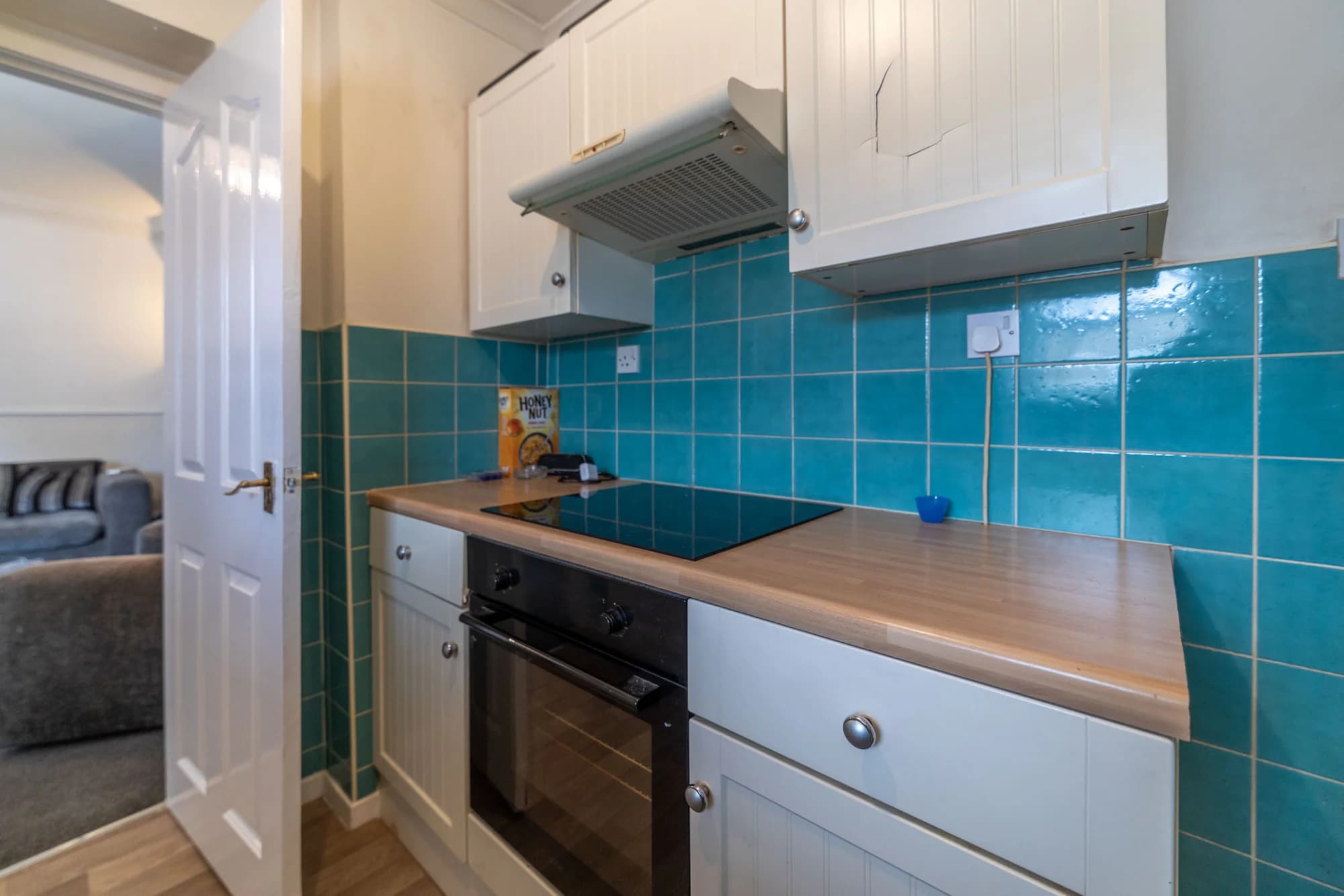 property photo 7 of 20