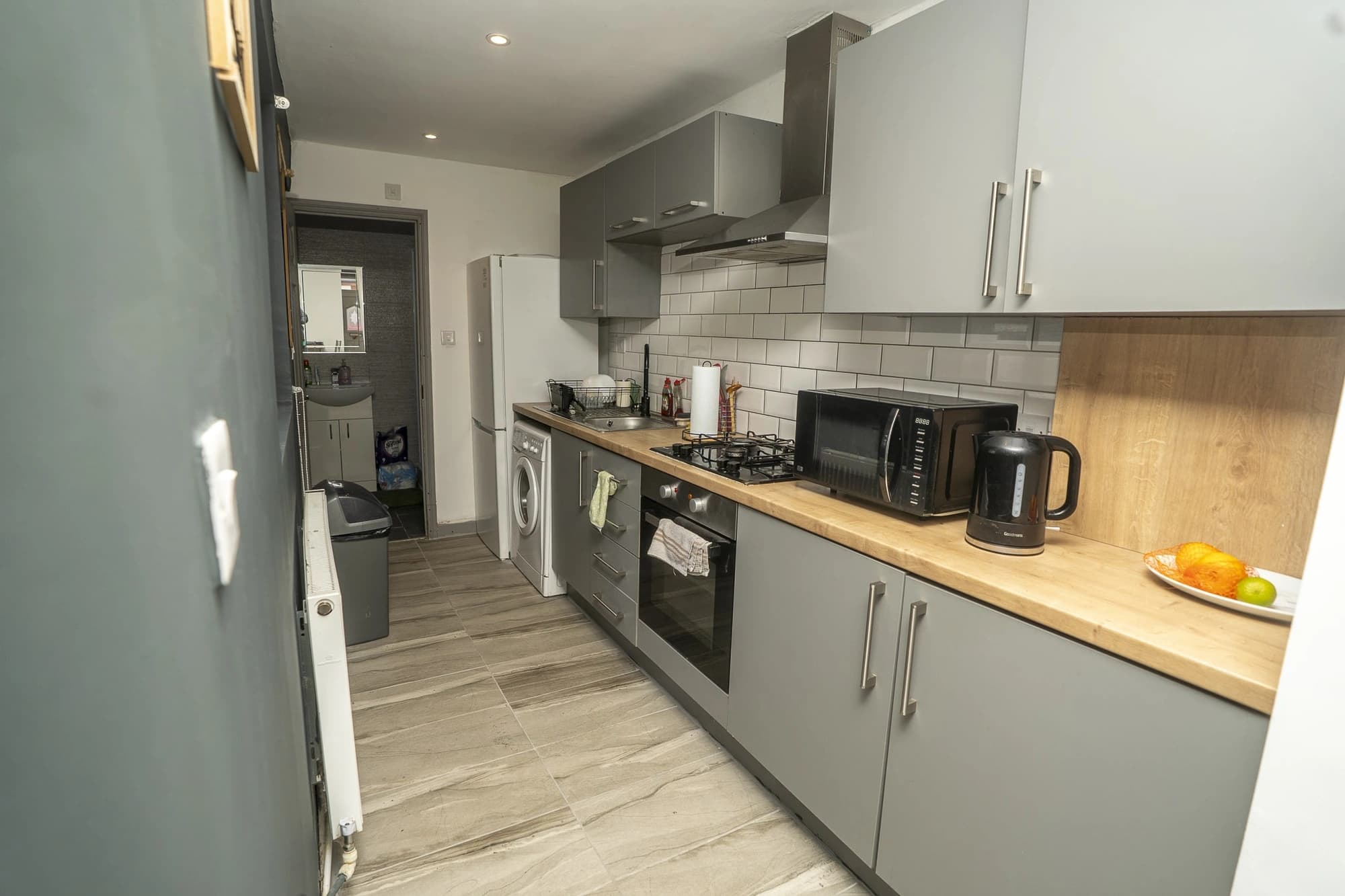 property photo 6 of 24