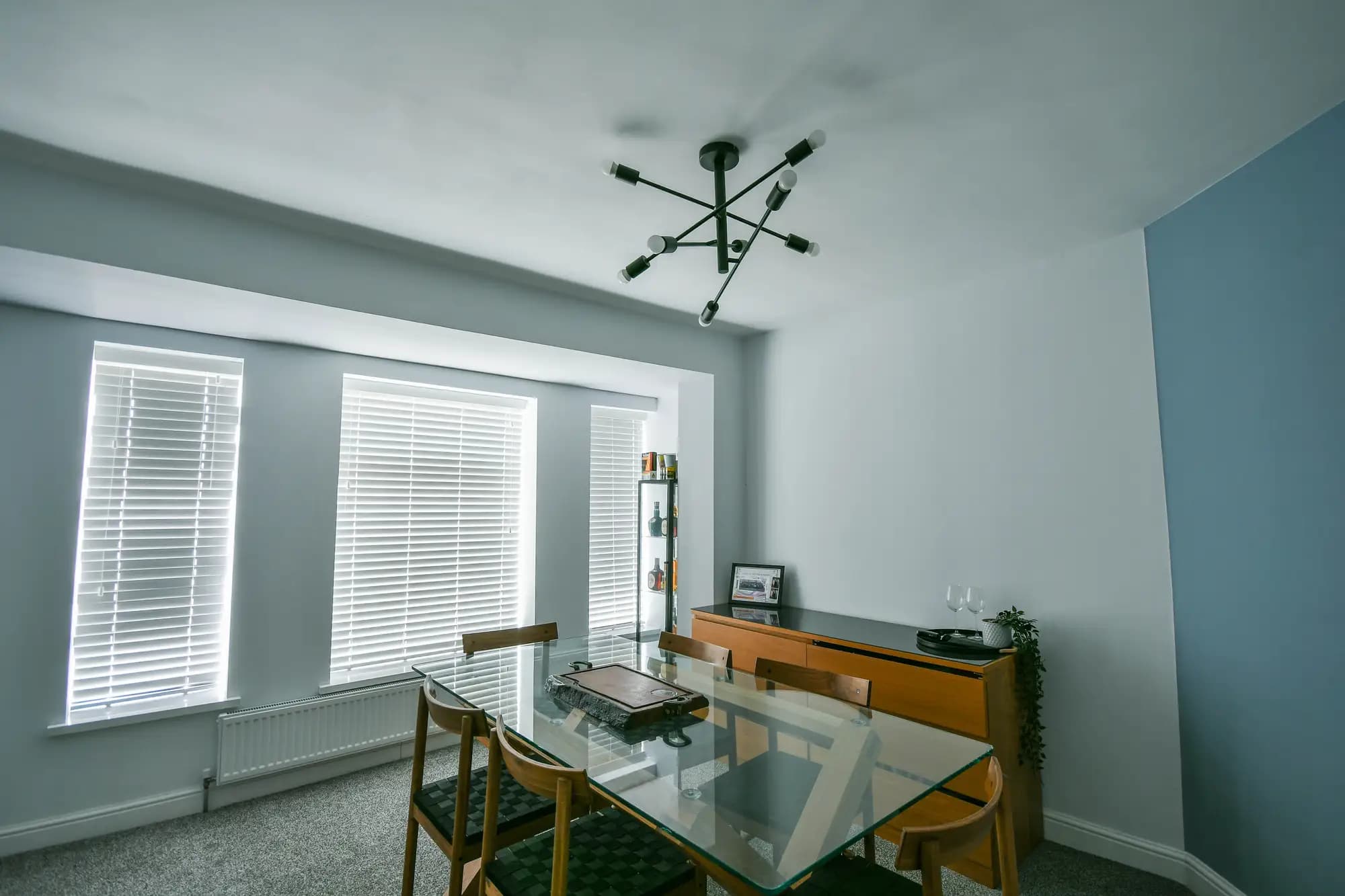 property photo 6 of 33