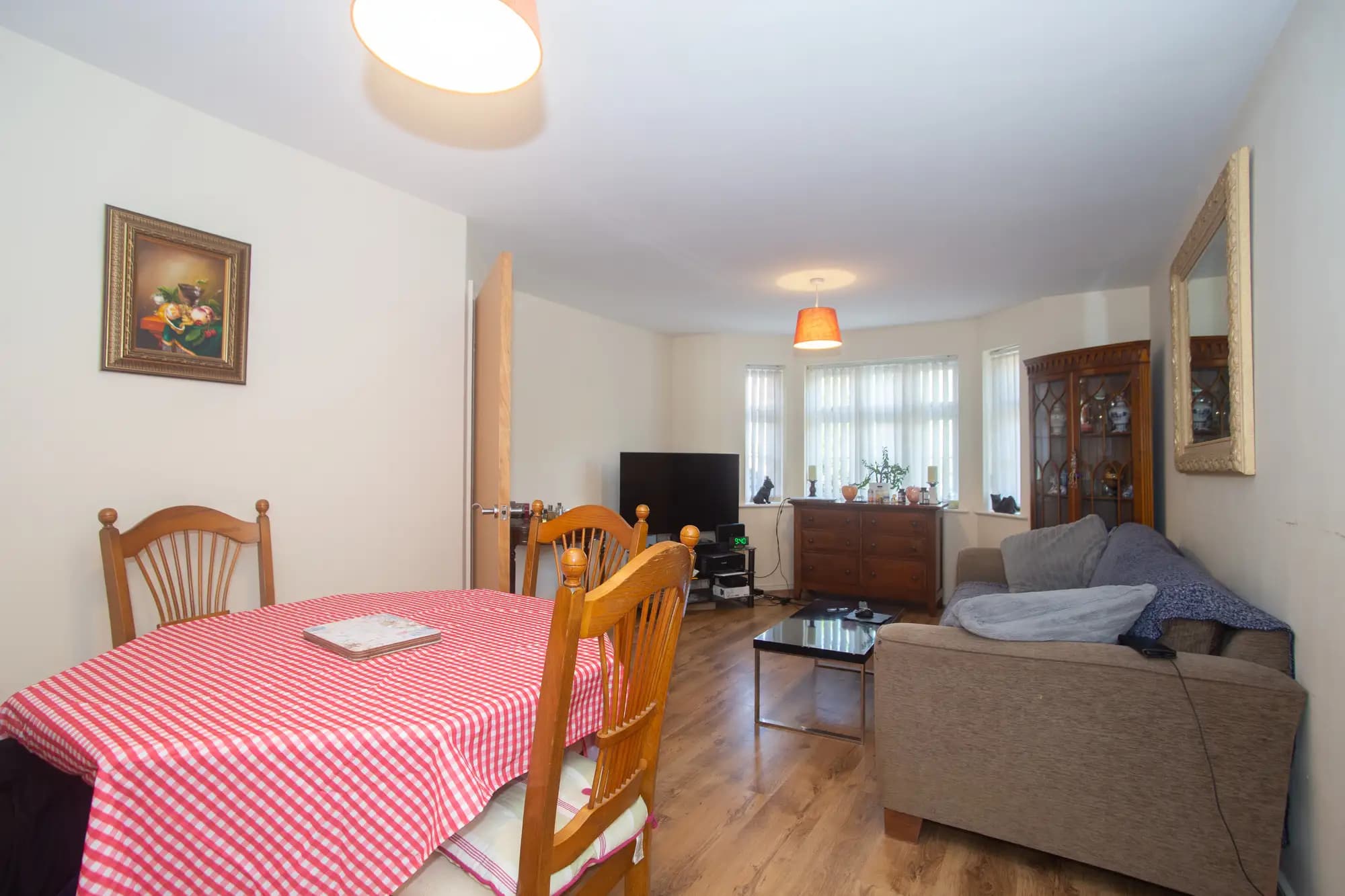 property photo 6 of 15