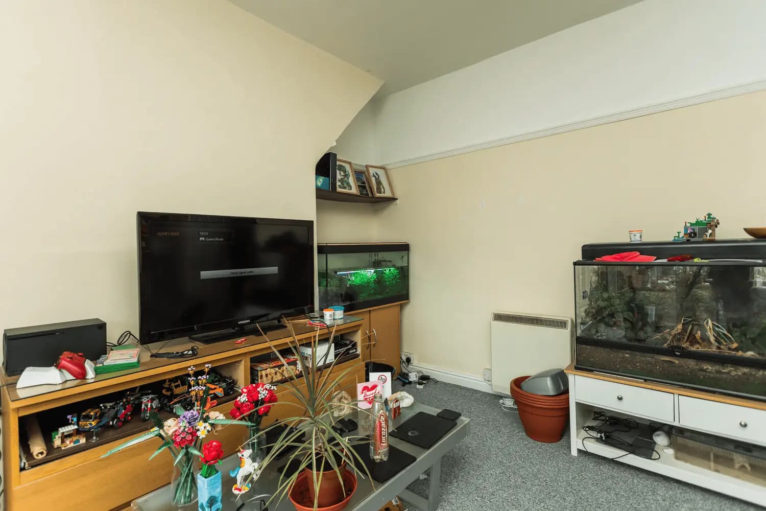 property photo 9 of 24