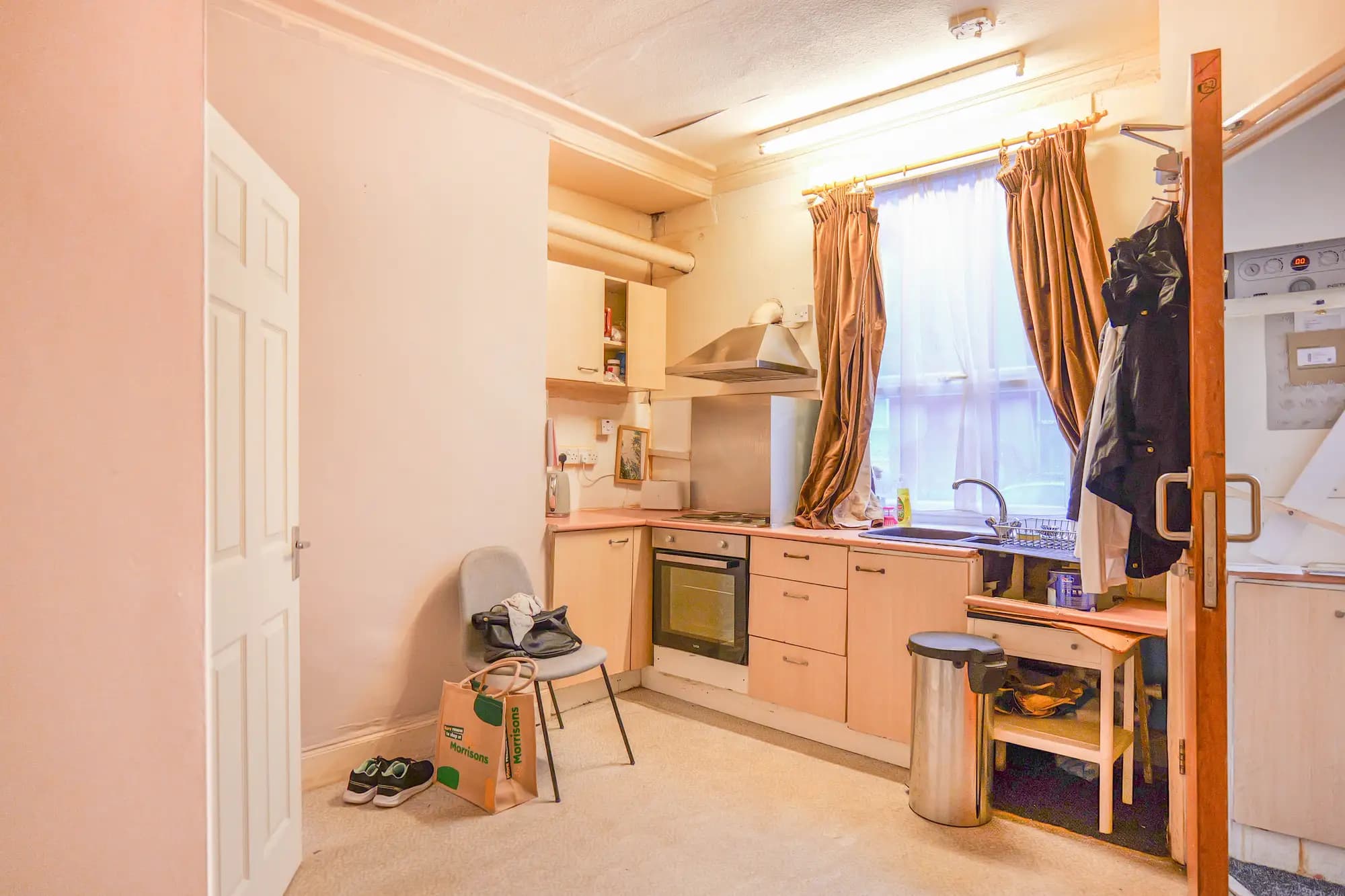 property photo 5 of 28